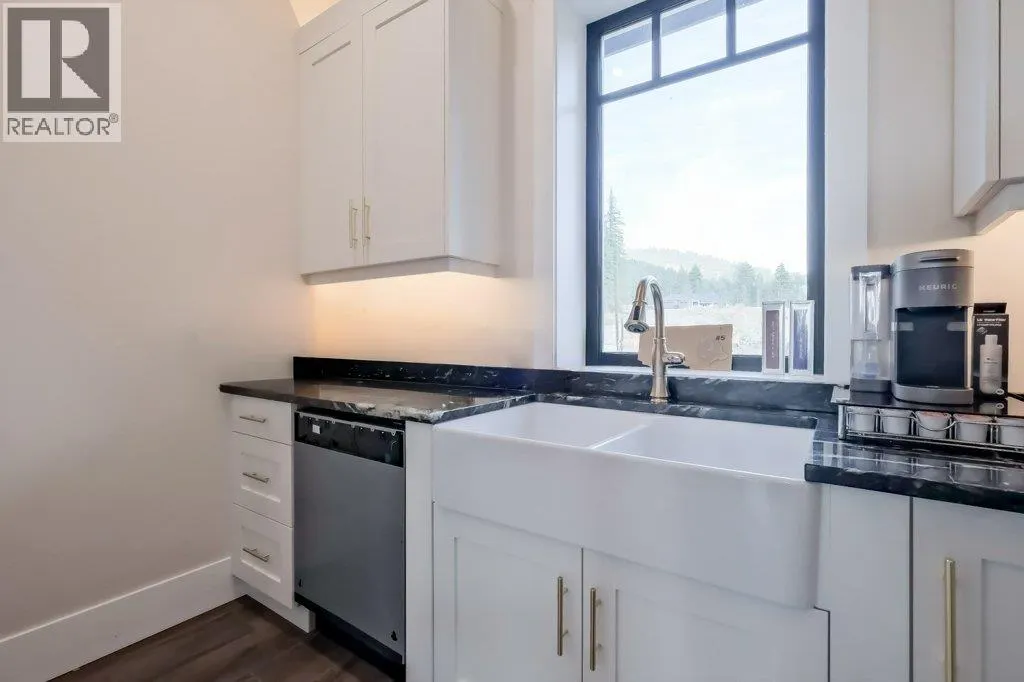 7839 Falcon Ridge Crescent