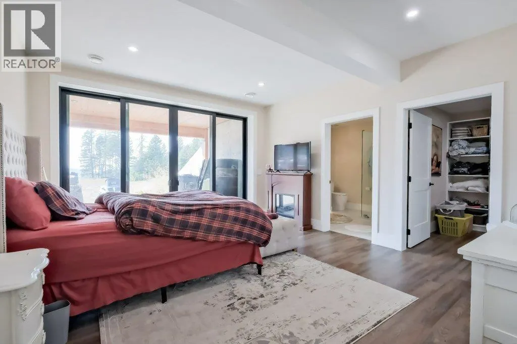 7839 Falcon Ridge Crescent