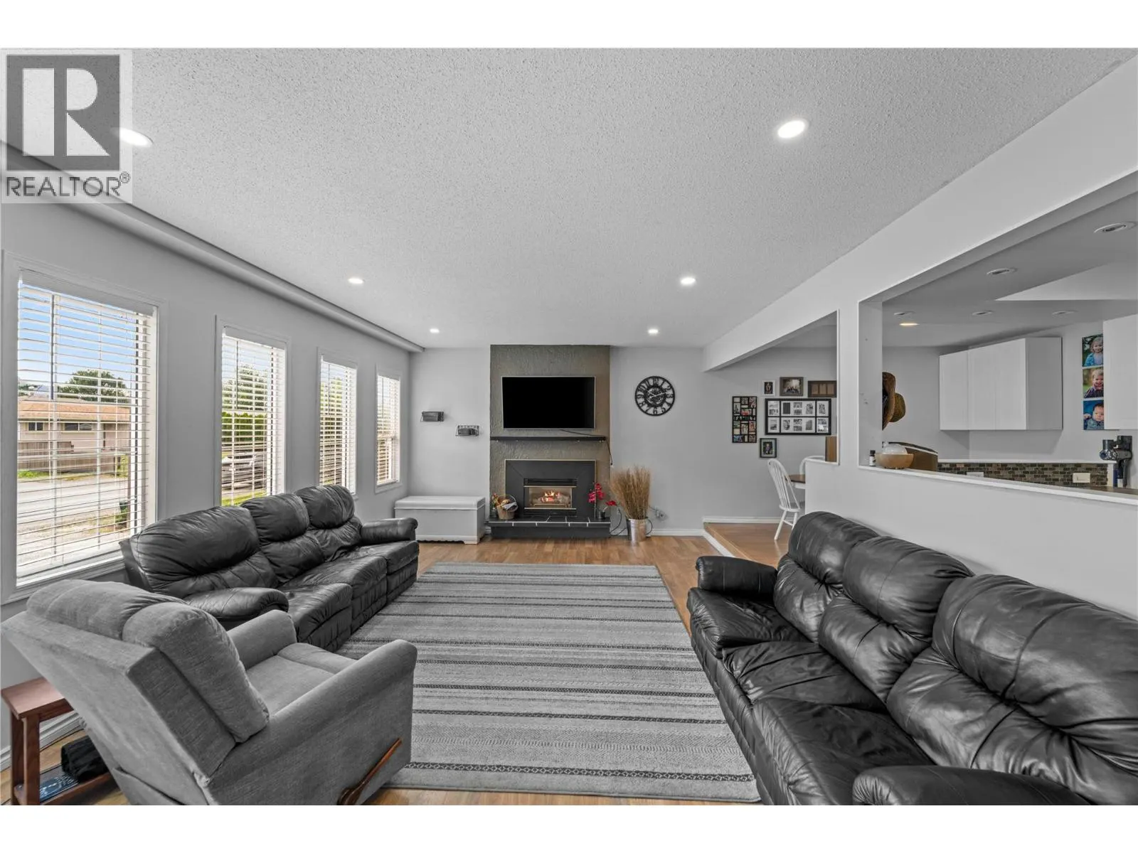 2584 TUPELA Drive