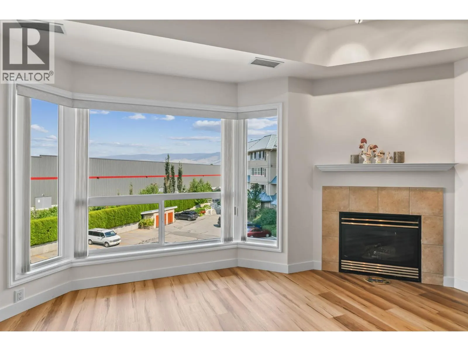 1963 Durnin Road Unit# 303