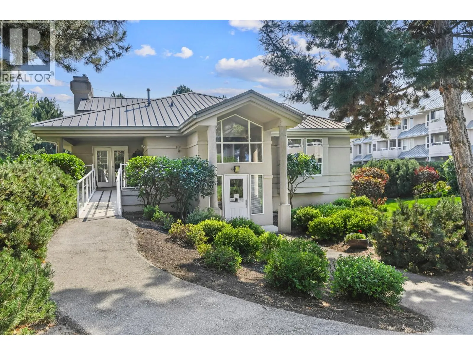 1963 Durnin Road Unit# 303
