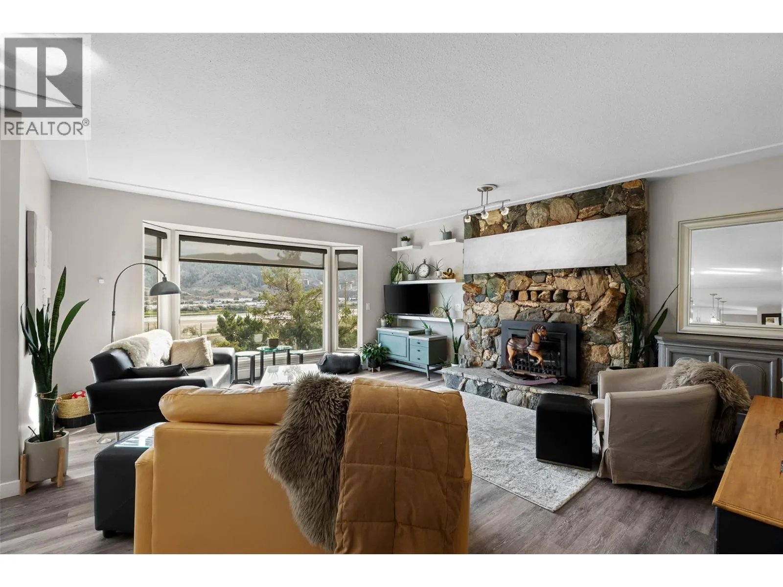 3119 Shuswap Road