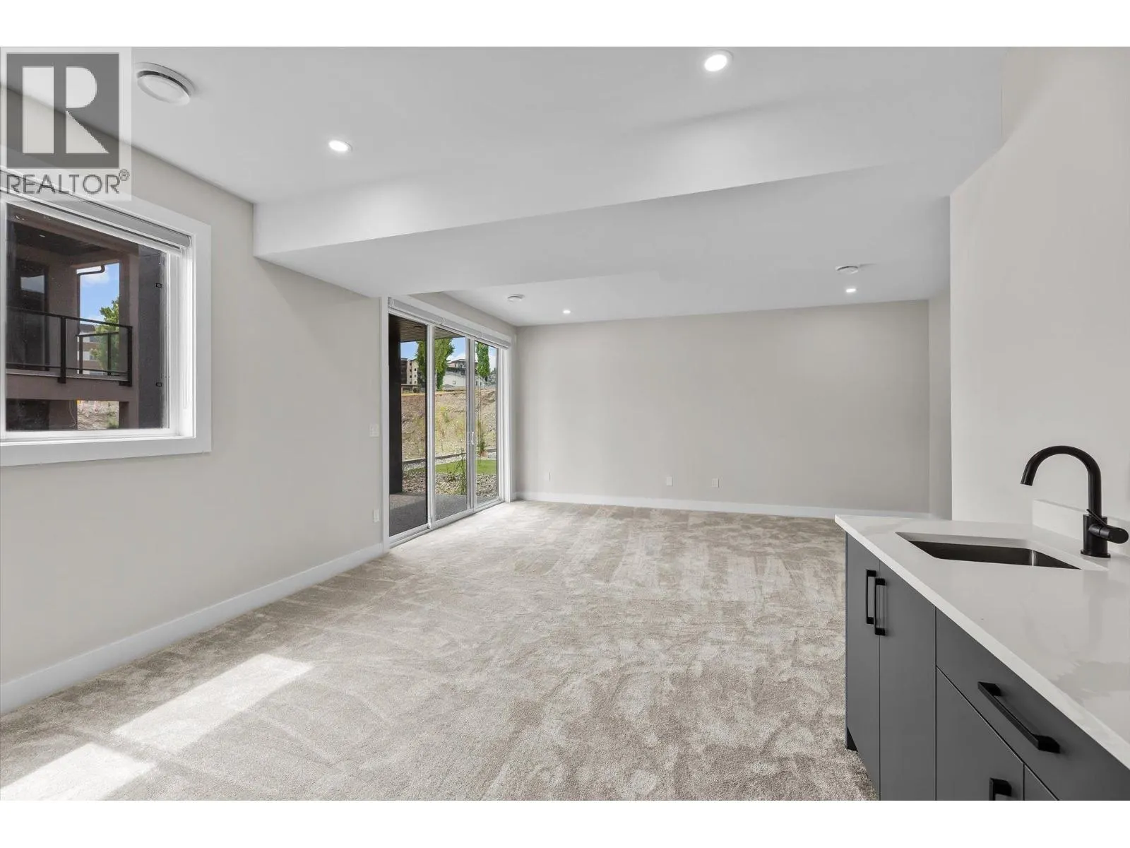 1793 Viewpoint Drive