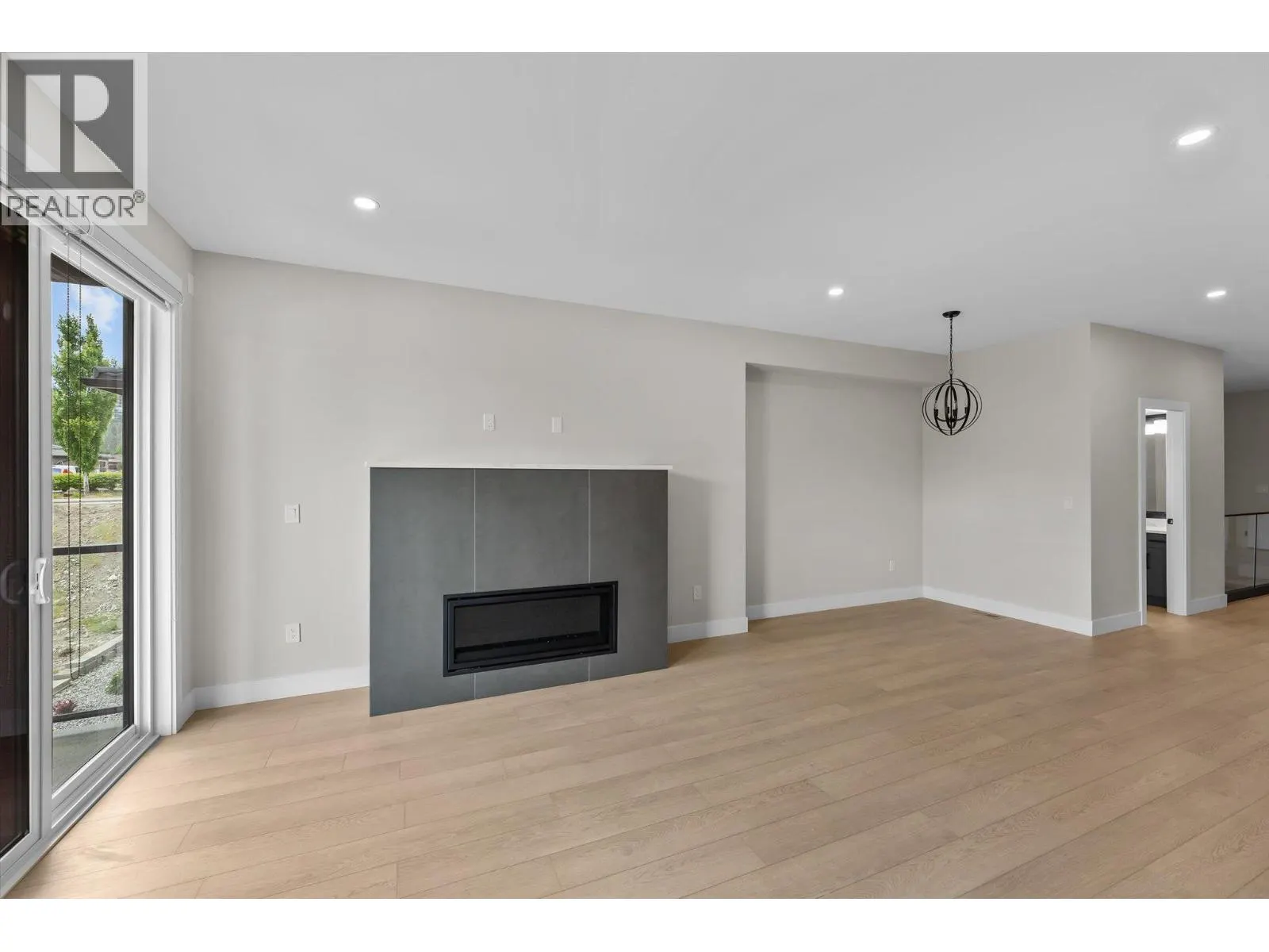 1793 Viewpoint Drive