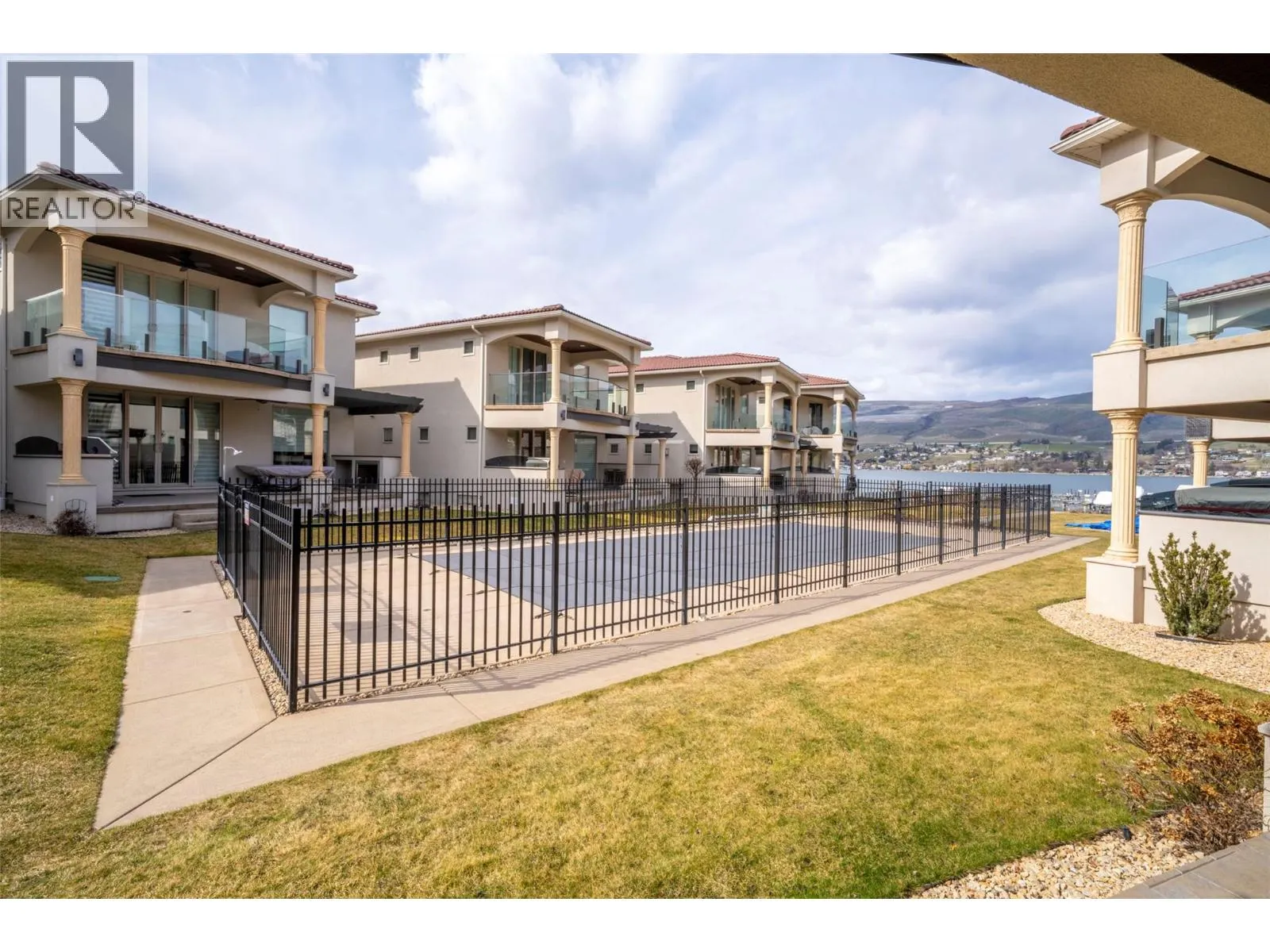 7373 Brooks Lane Unit# 4