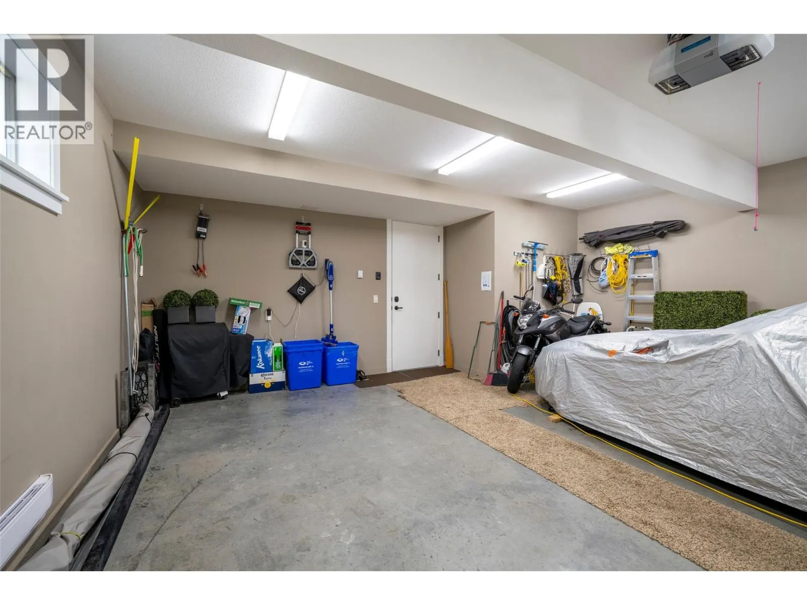 7373 Brooks Lane Unit# 4