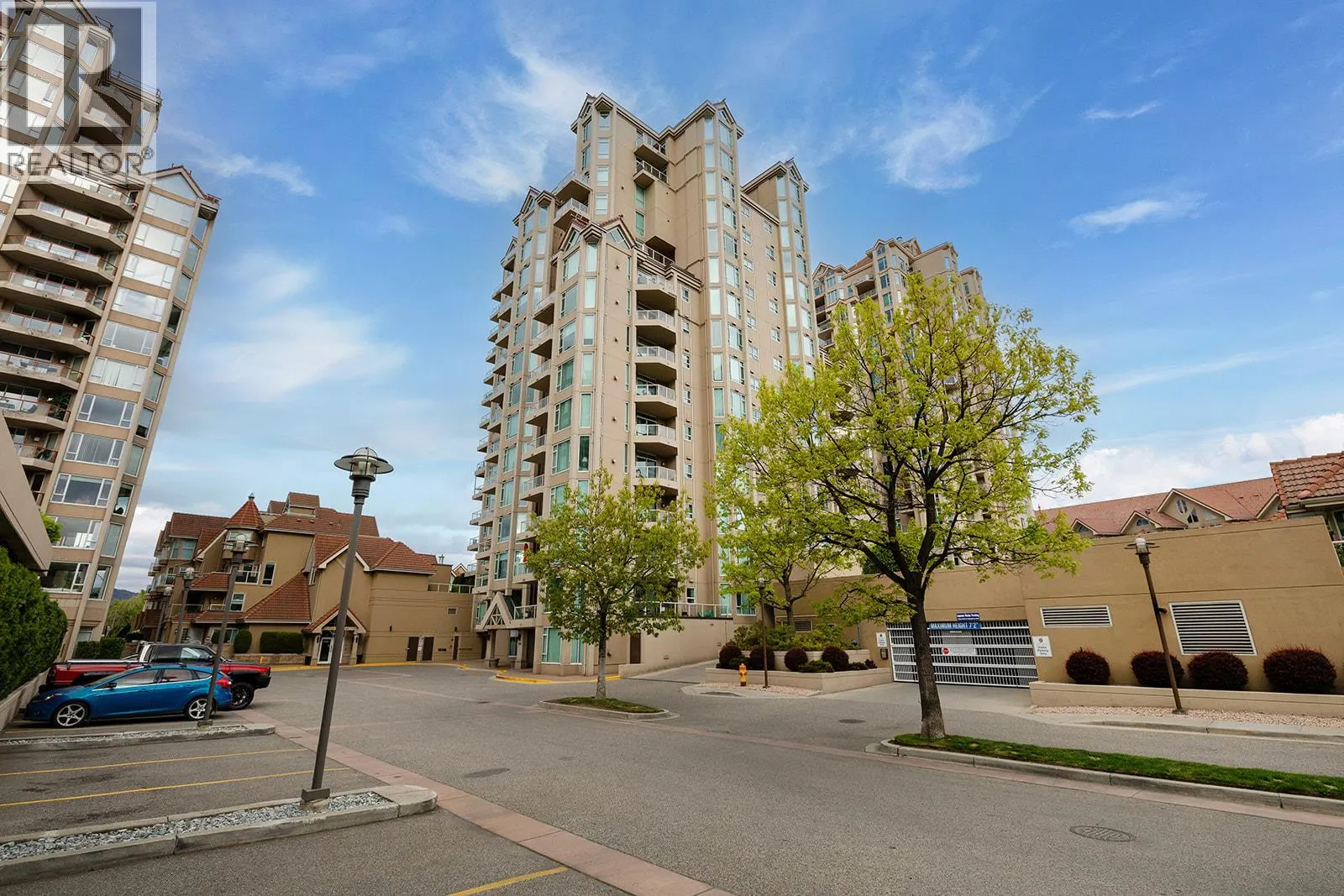 1152 Sunset Drive Unit# 903