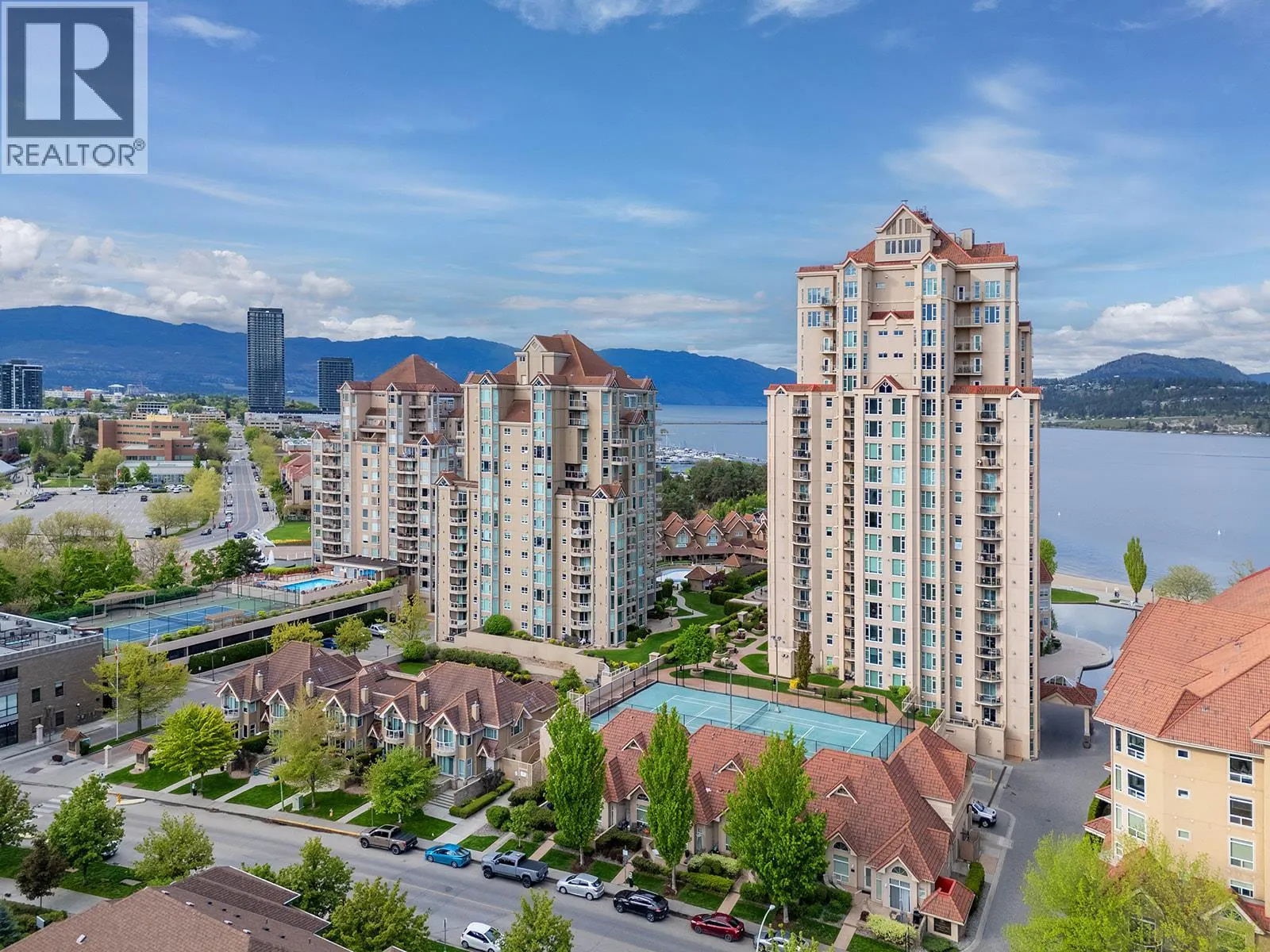 1152 Sunset Drive Unit# 903