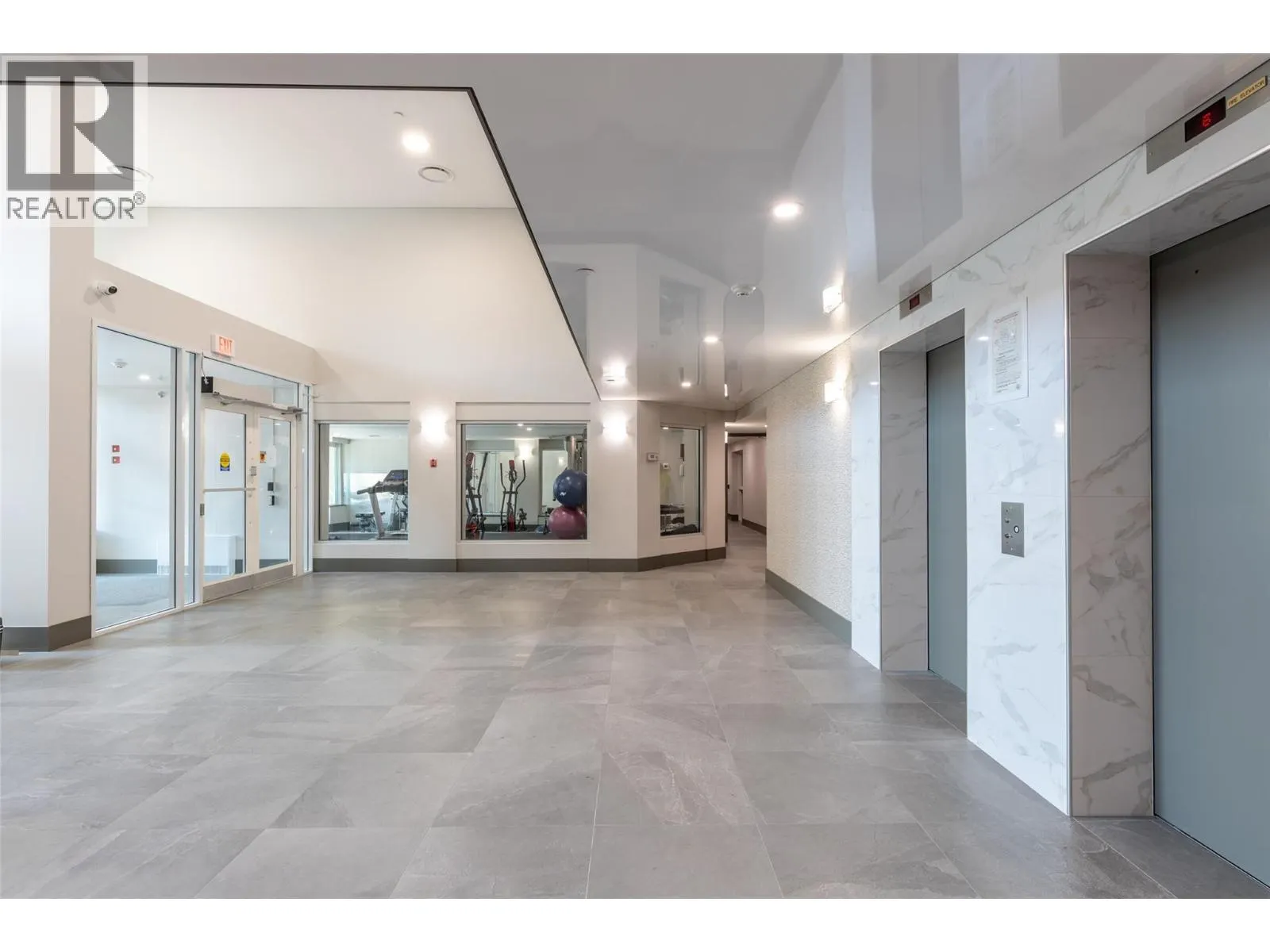 1152 Sunset Drive Unit# 903