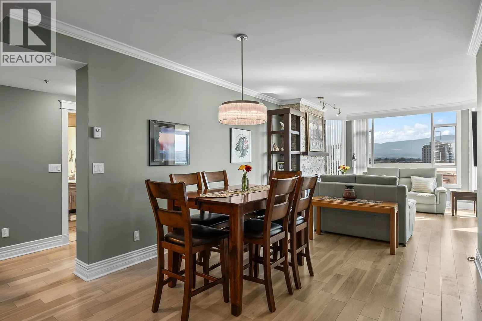 1152 Sunset Drive Unit# 903