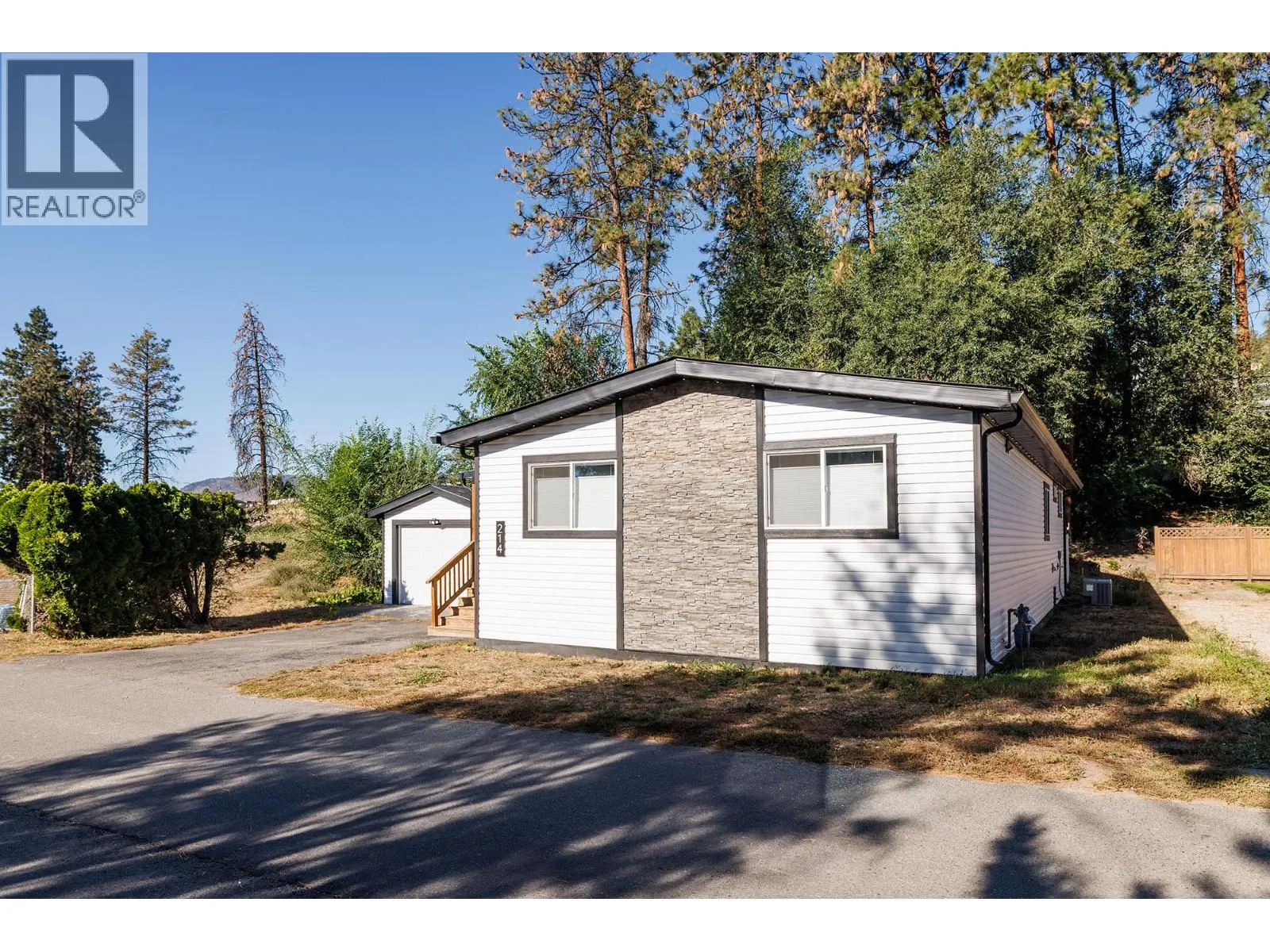 1999 Hwy 97 South Unit# 214