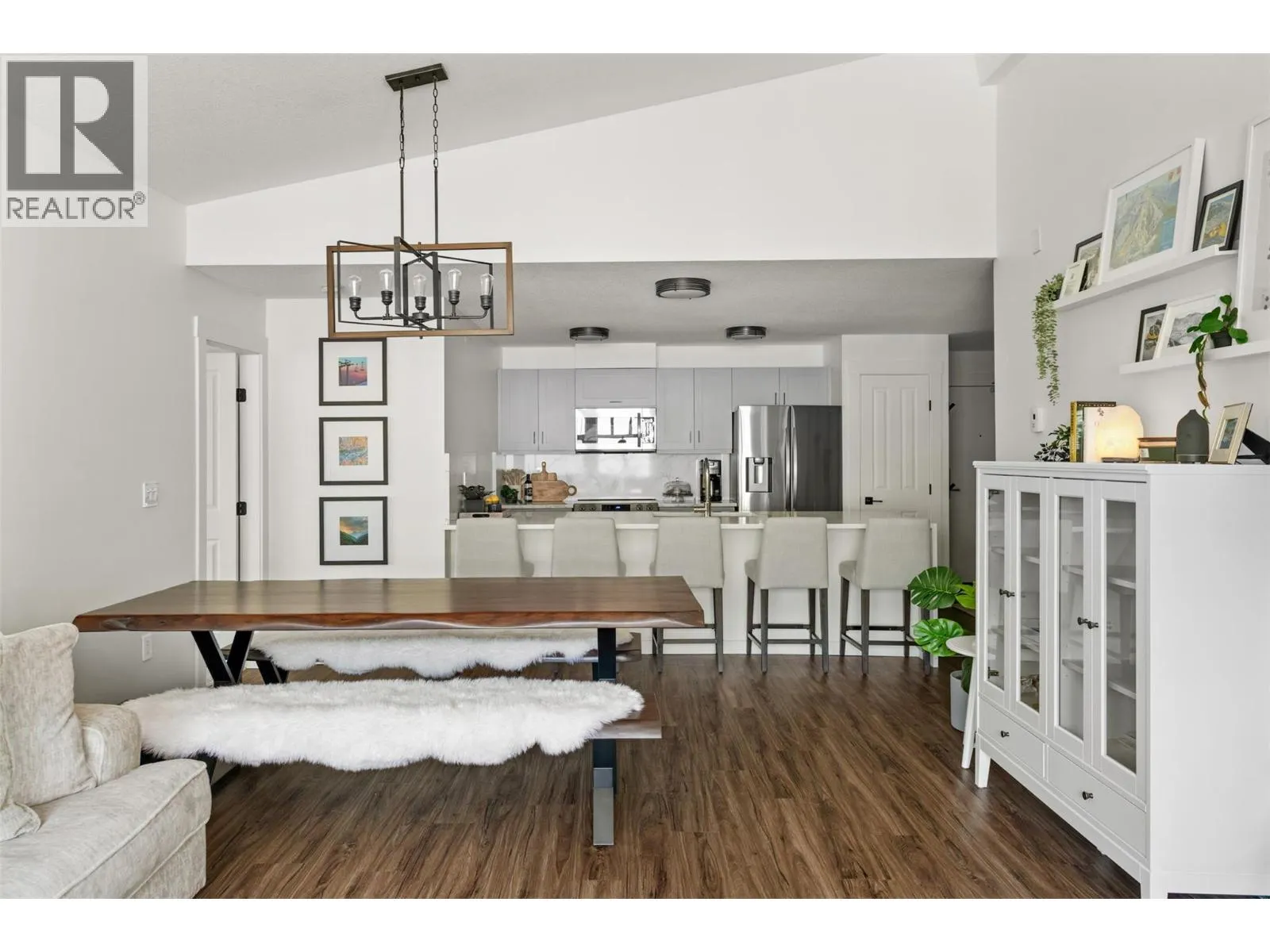 2070 SUMMIT Drive Unit# 511