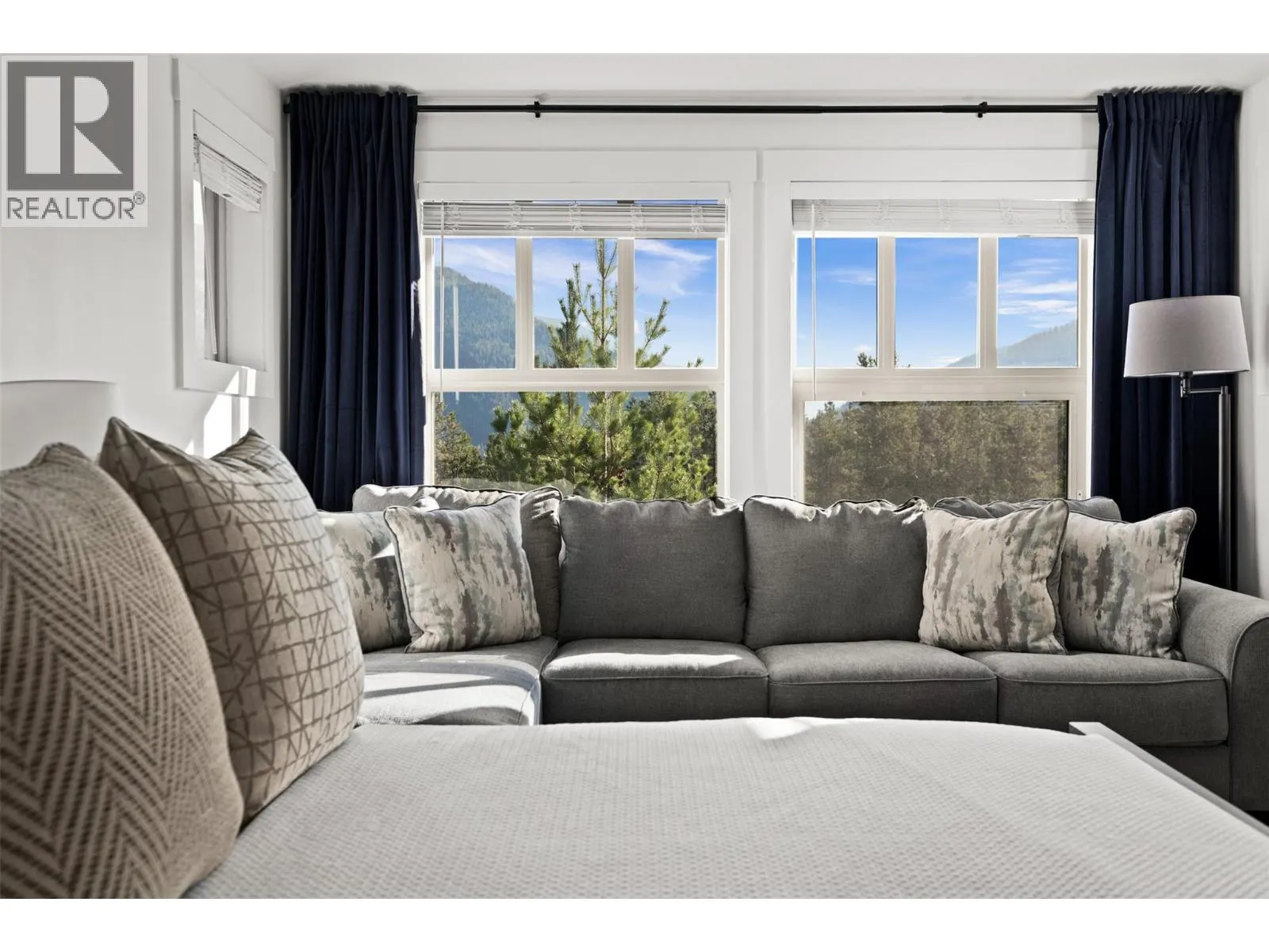 2070 SUMMIT Drive Unit# 511