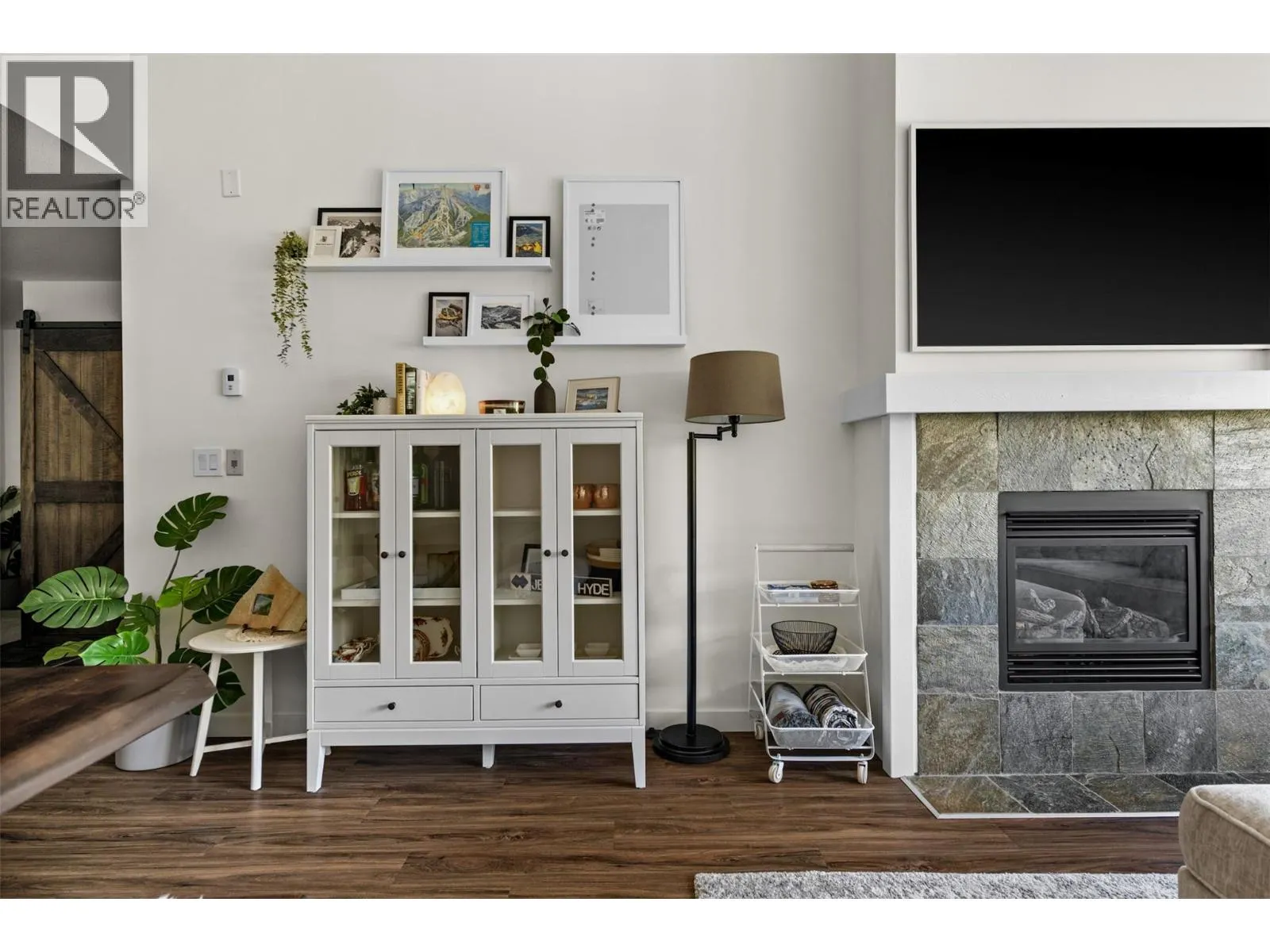 2070 SUMMIT Drive Unit# 511