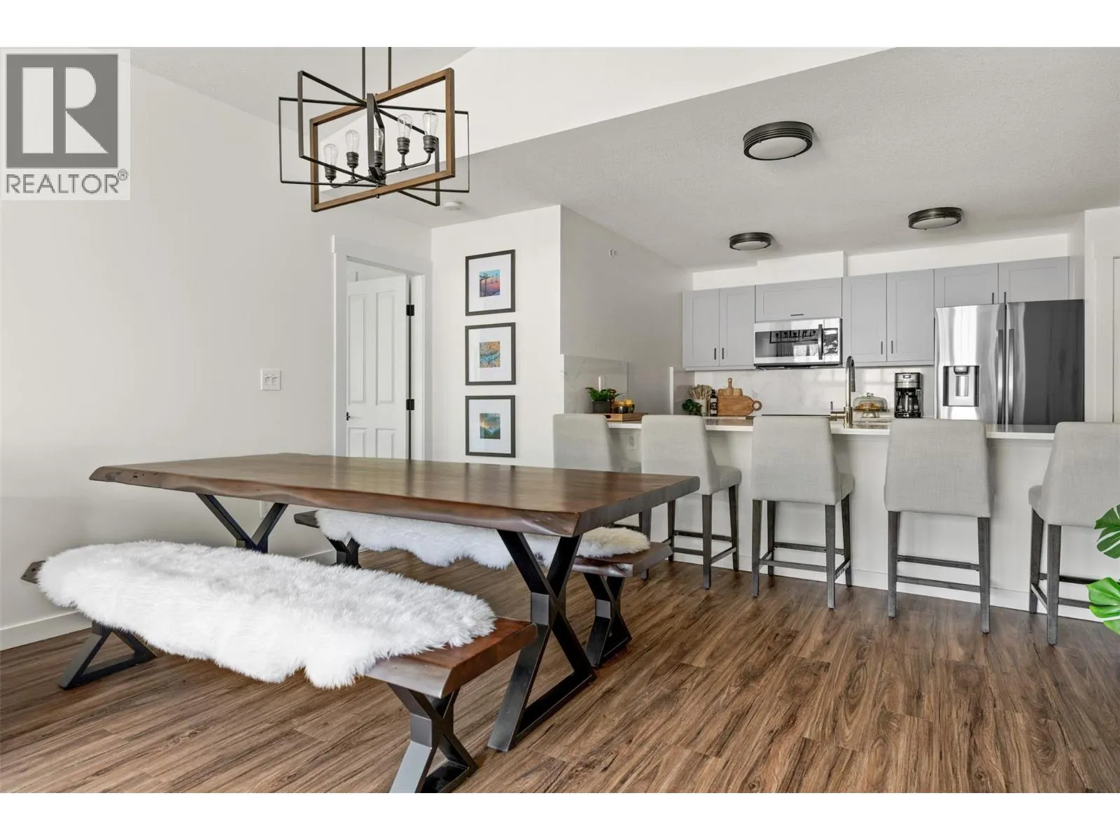 2070 SUMMIT Drive Unit# 511