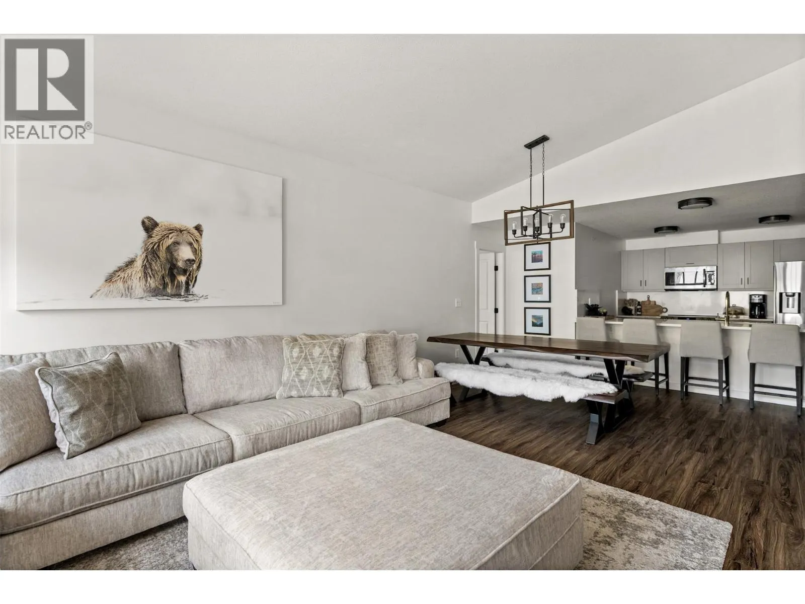 2070 SUMMIT Drive Unit# 511