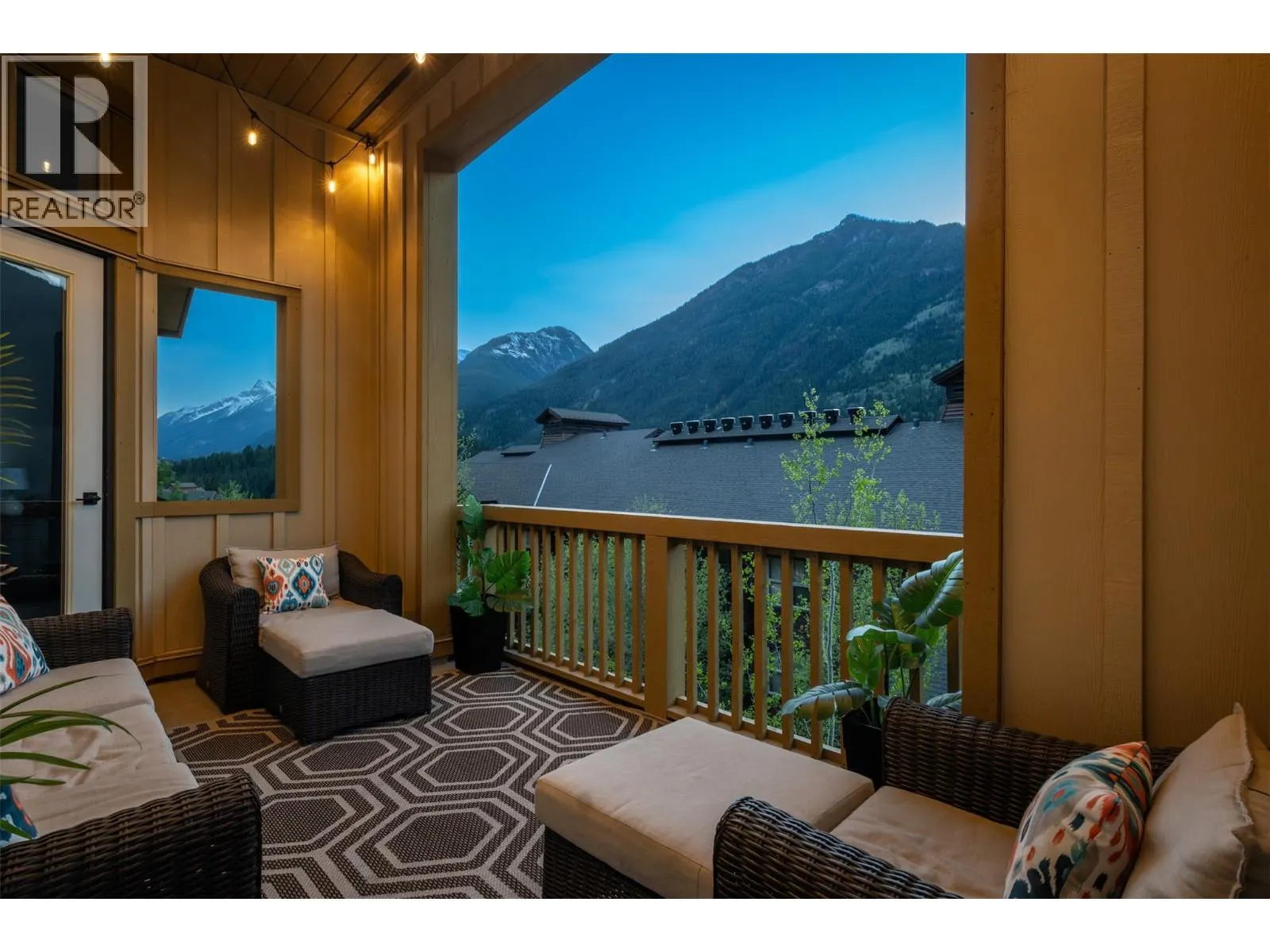 2070 SUMMIT Drive Unit# 511