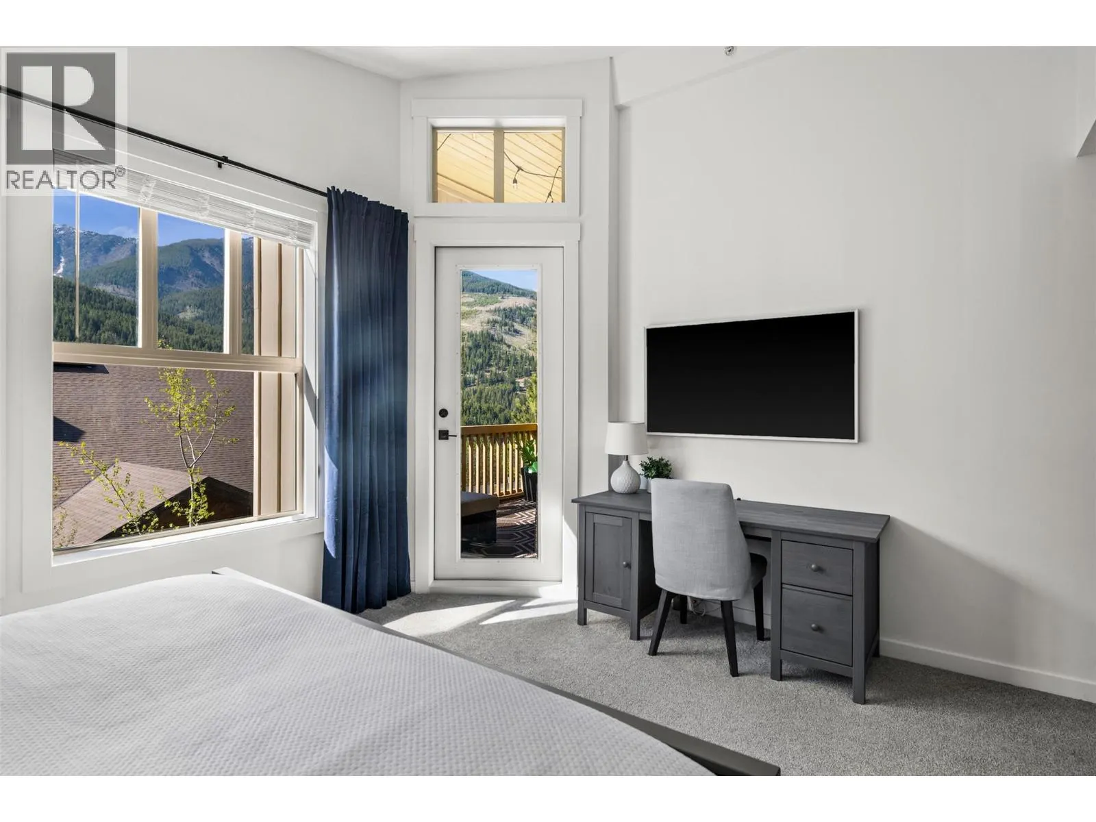 2070 SUMMIT Drive Unit# 511