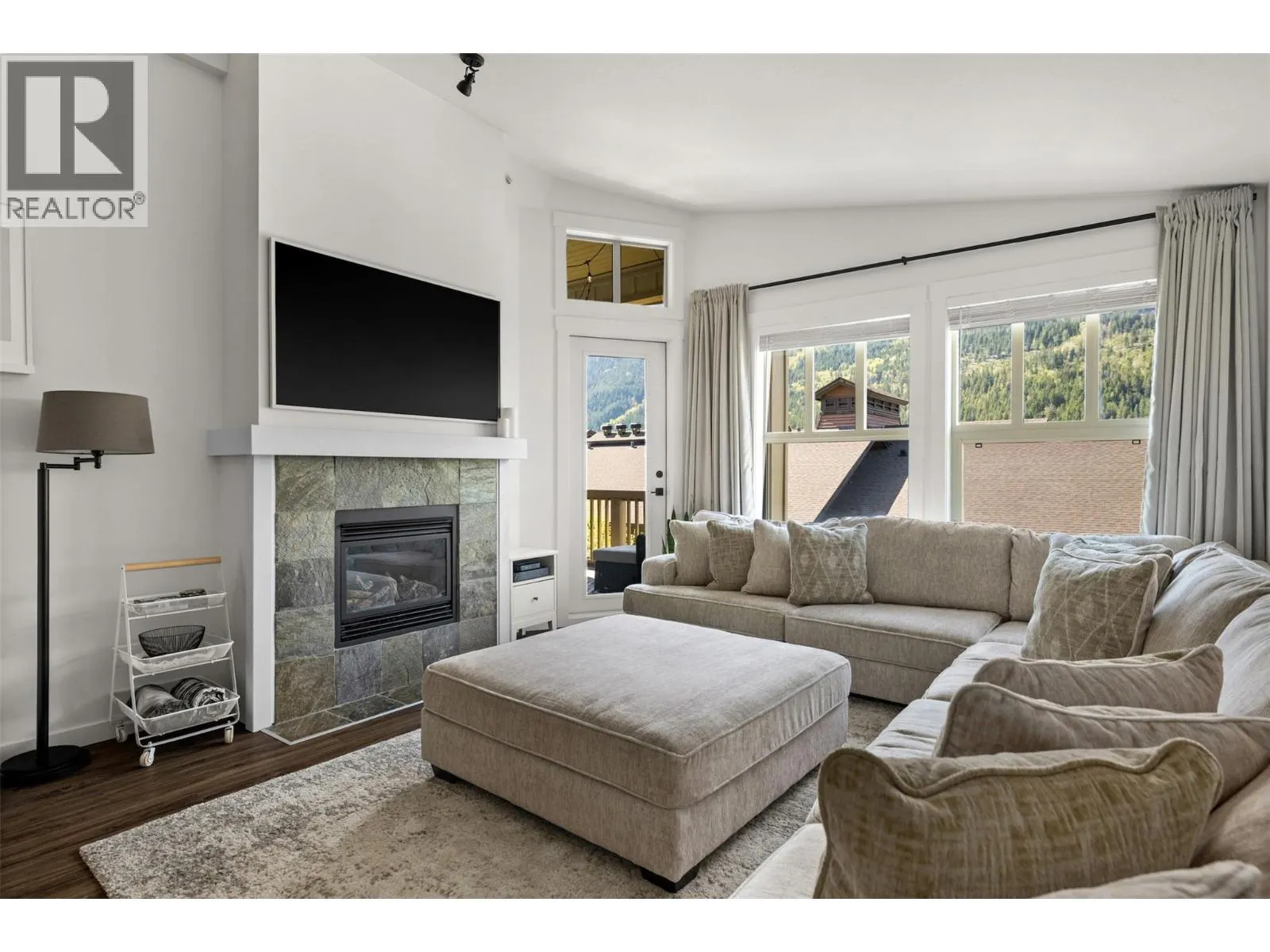 2070 SUMMIT Drive Unit# 511