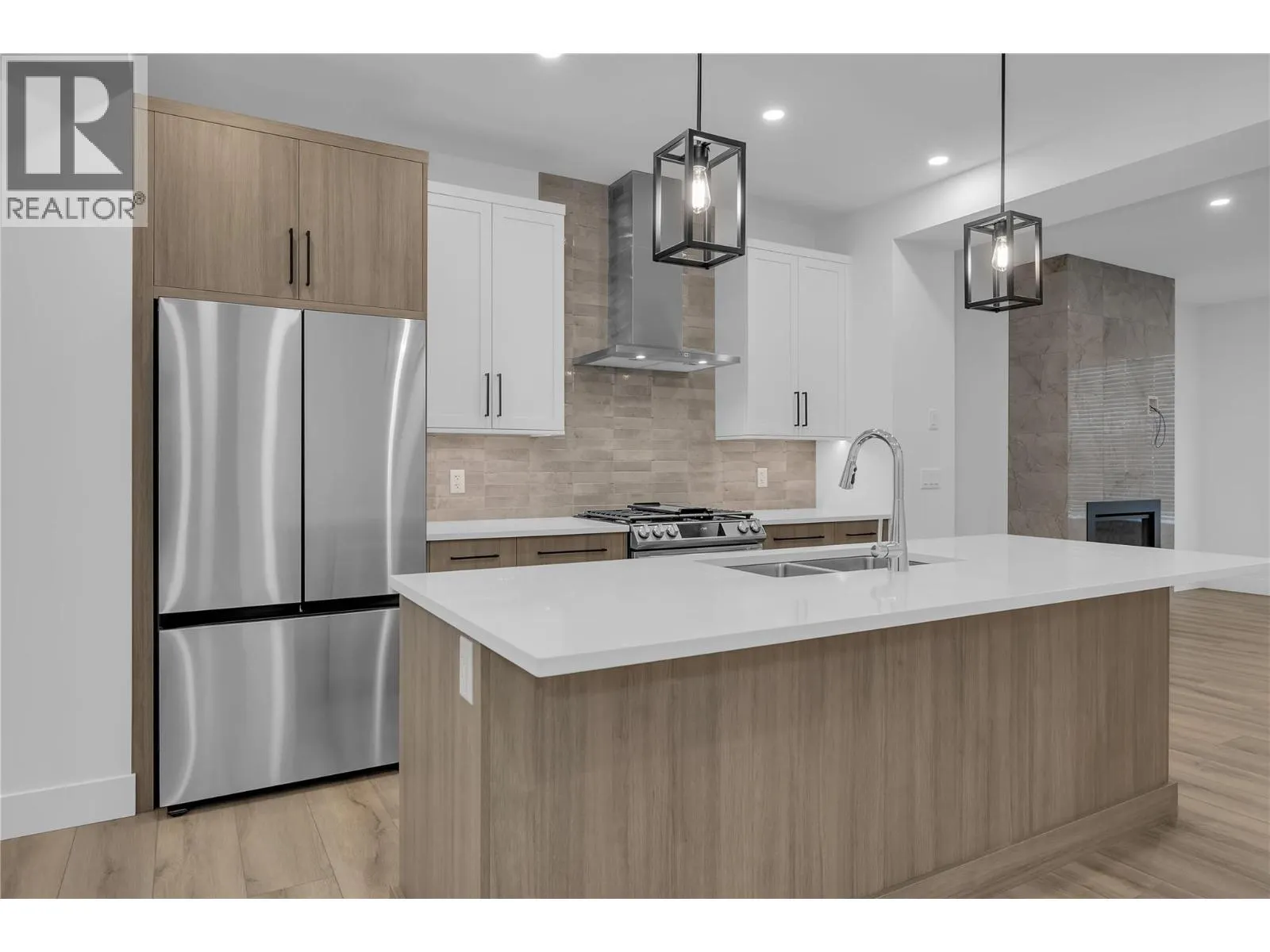 2835 Canyon Crest Drive Unit# 13