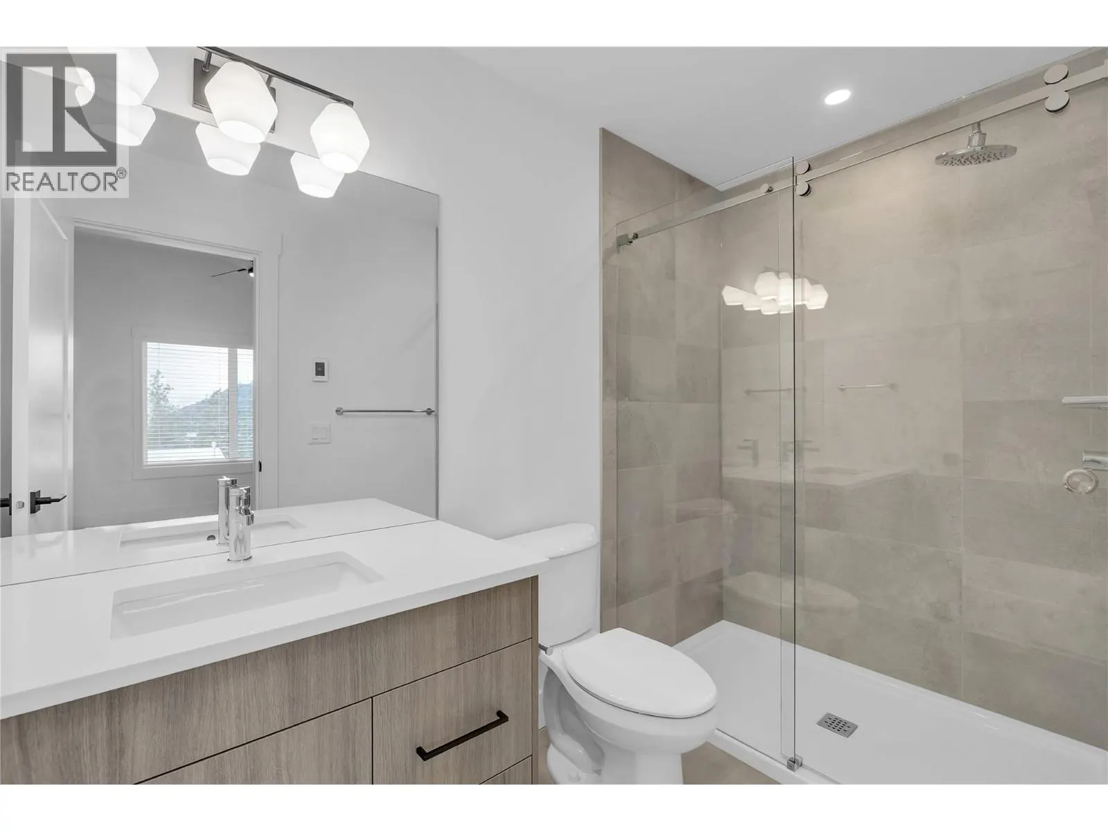 2835 Canyon Crest Drive Unit# 13