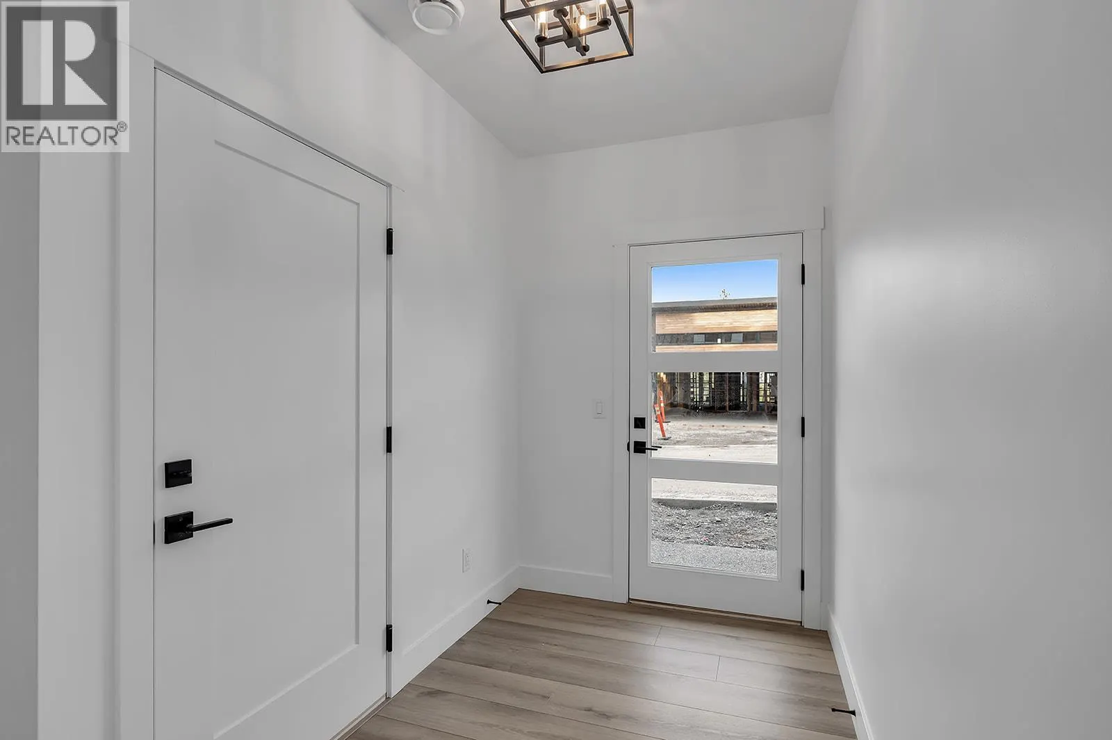 2835 Canyon Crest Drive Unit# 12