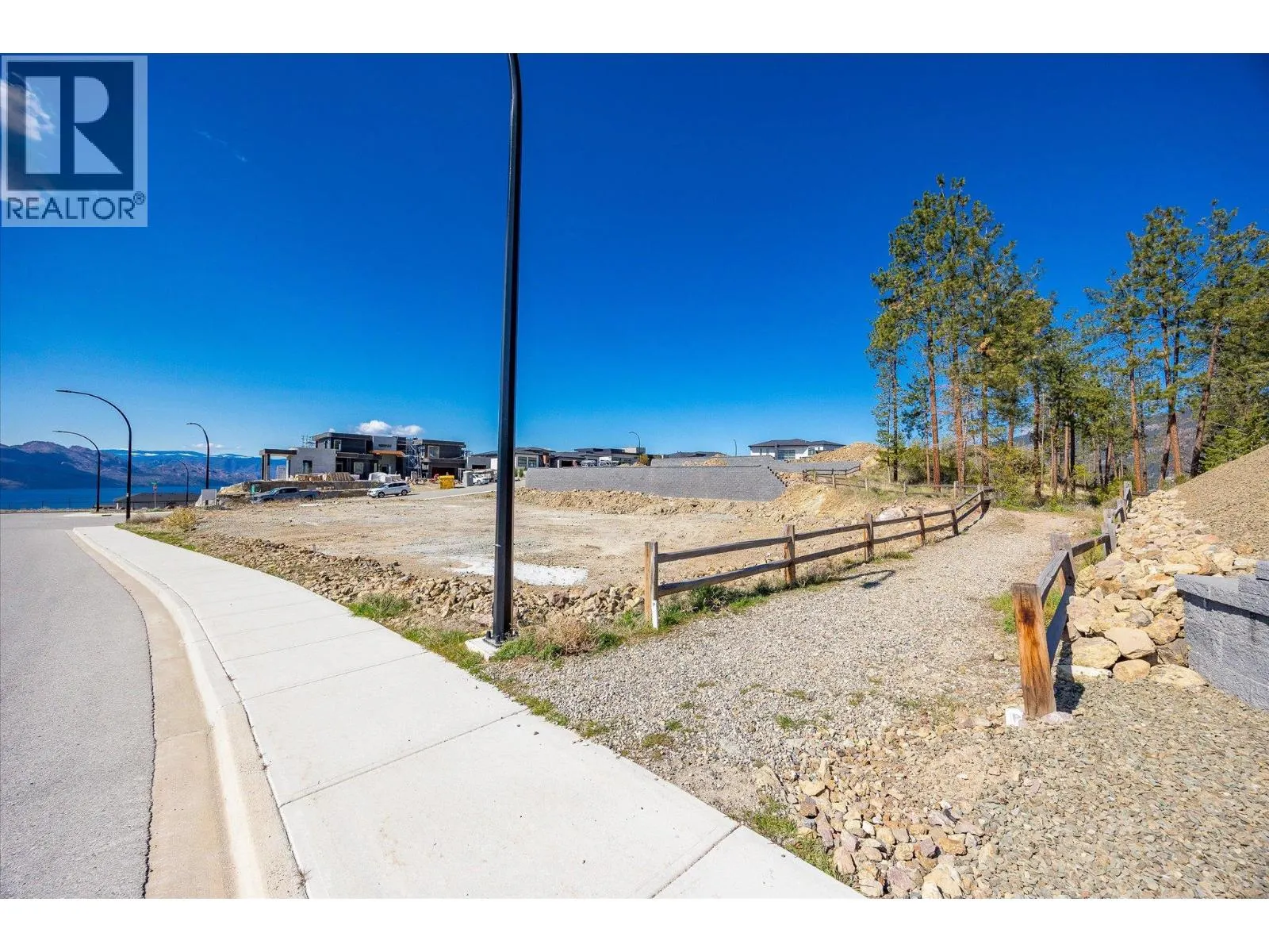 1642 Touriga Place