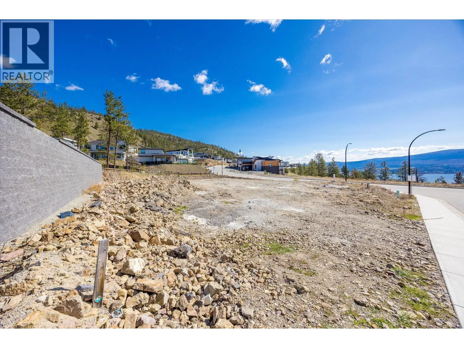1642 Touriga Place