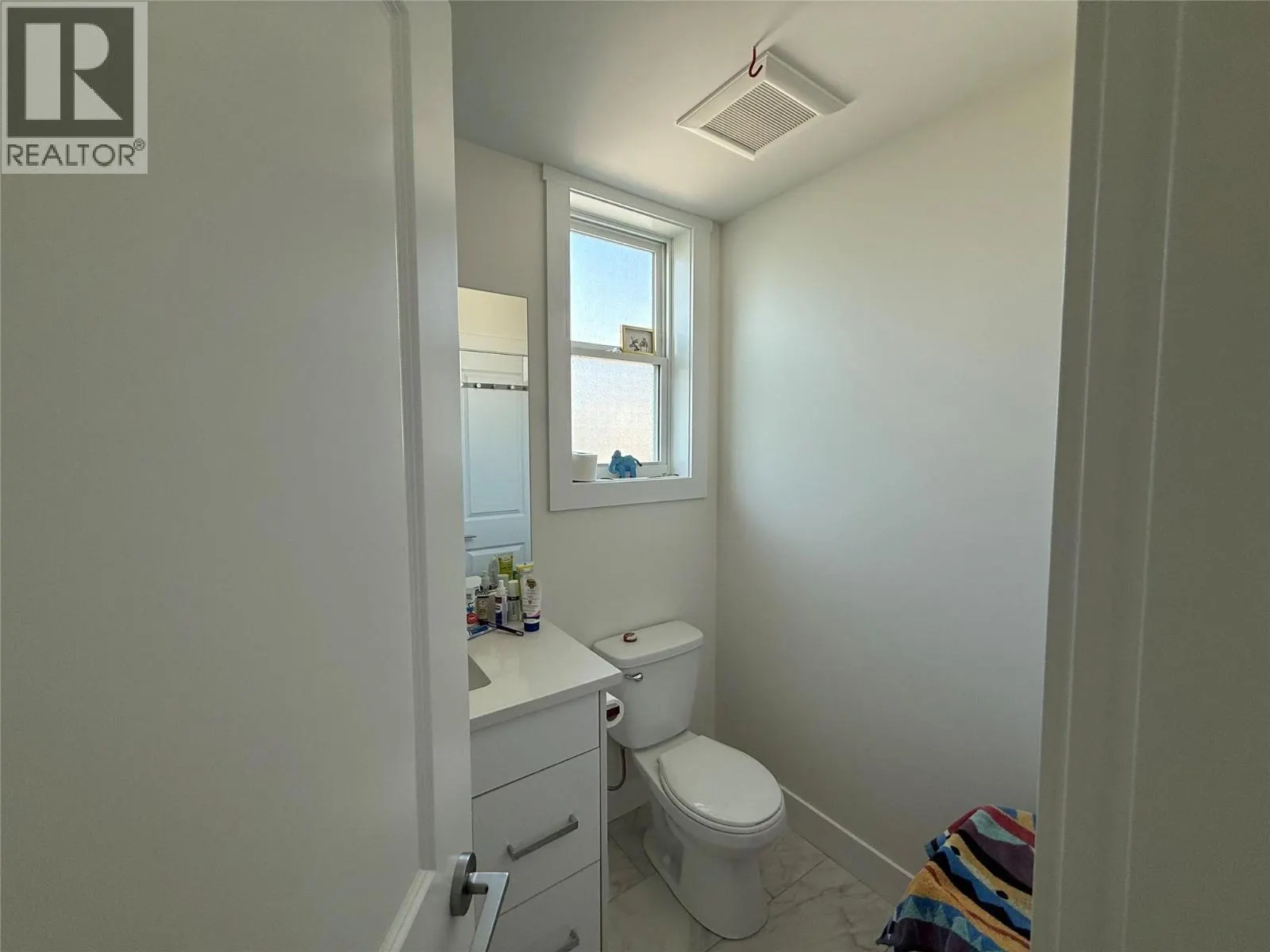 210 Scott Avenue Unit# 104