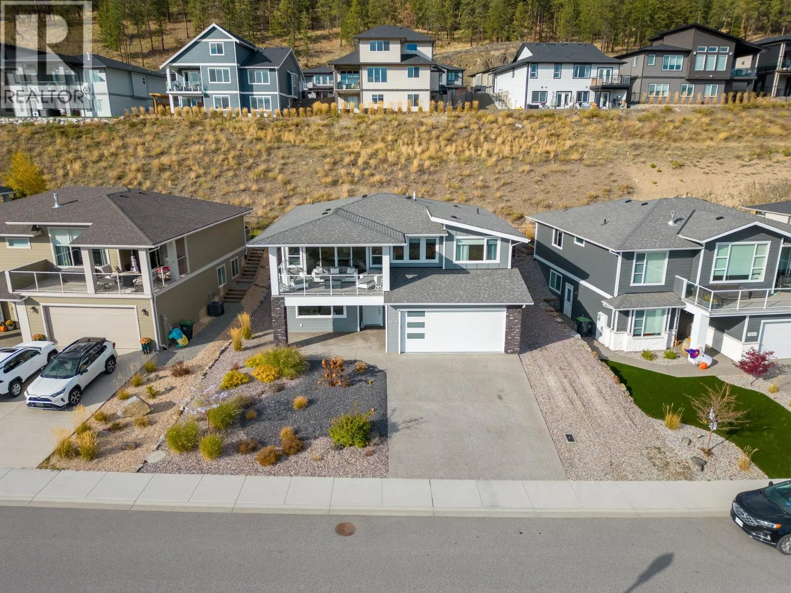 2612 Paramount Drive
