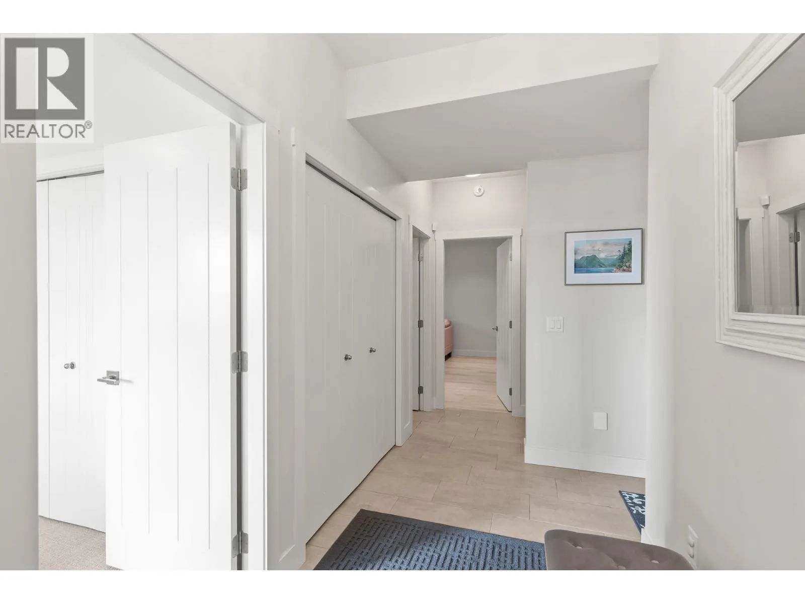 2612 Paramount Drive