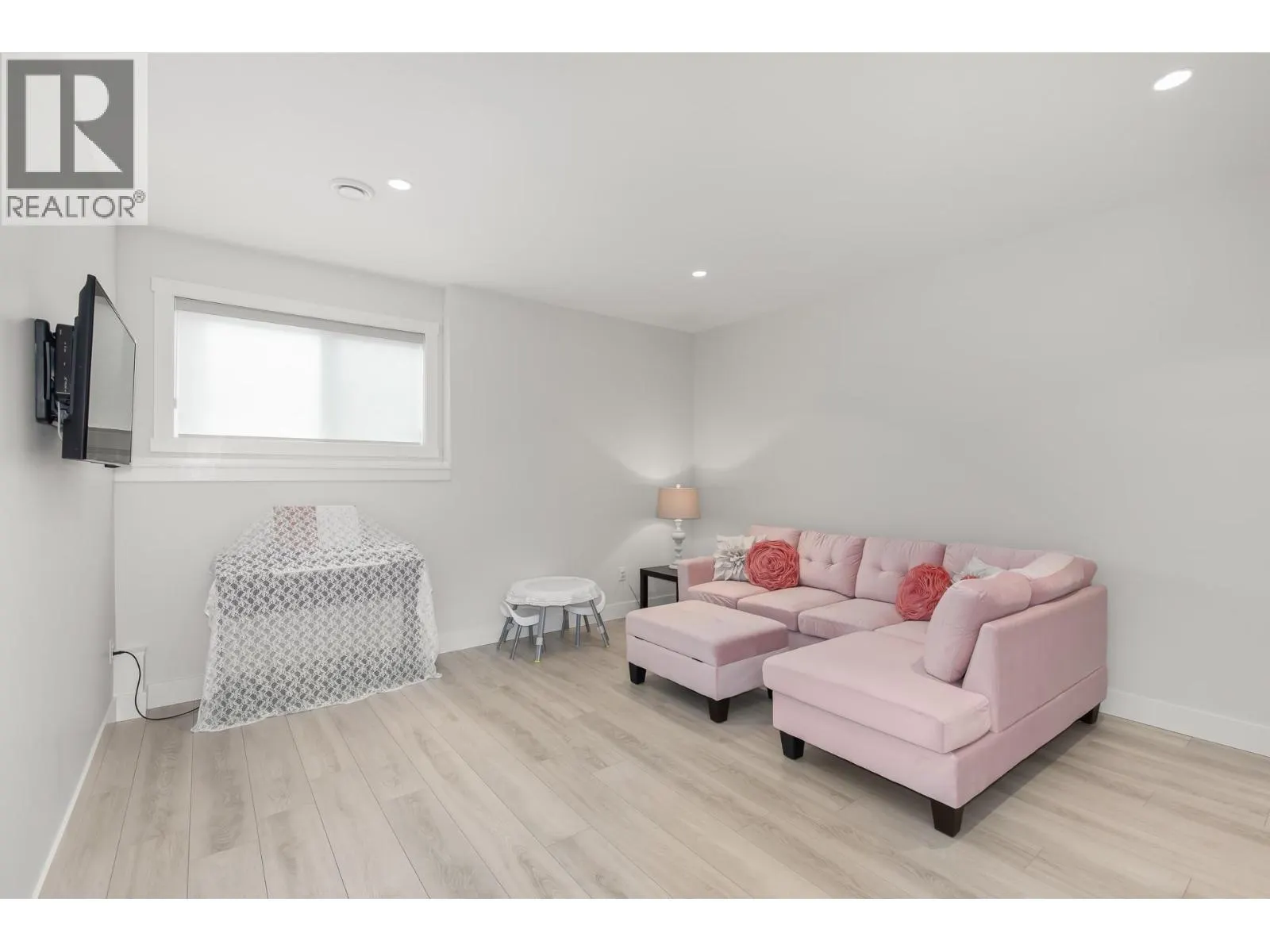 2612 Paramount Drive