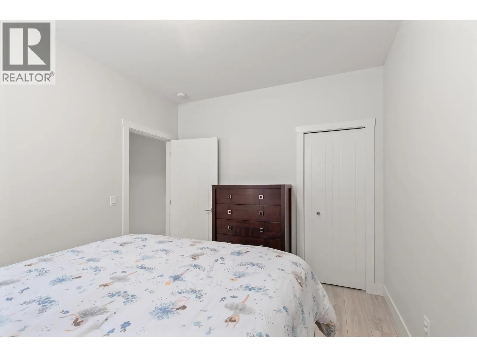 2612 Paramount Drive