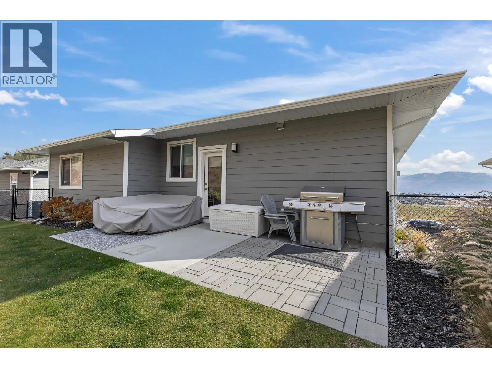 2612 Paramount Drive