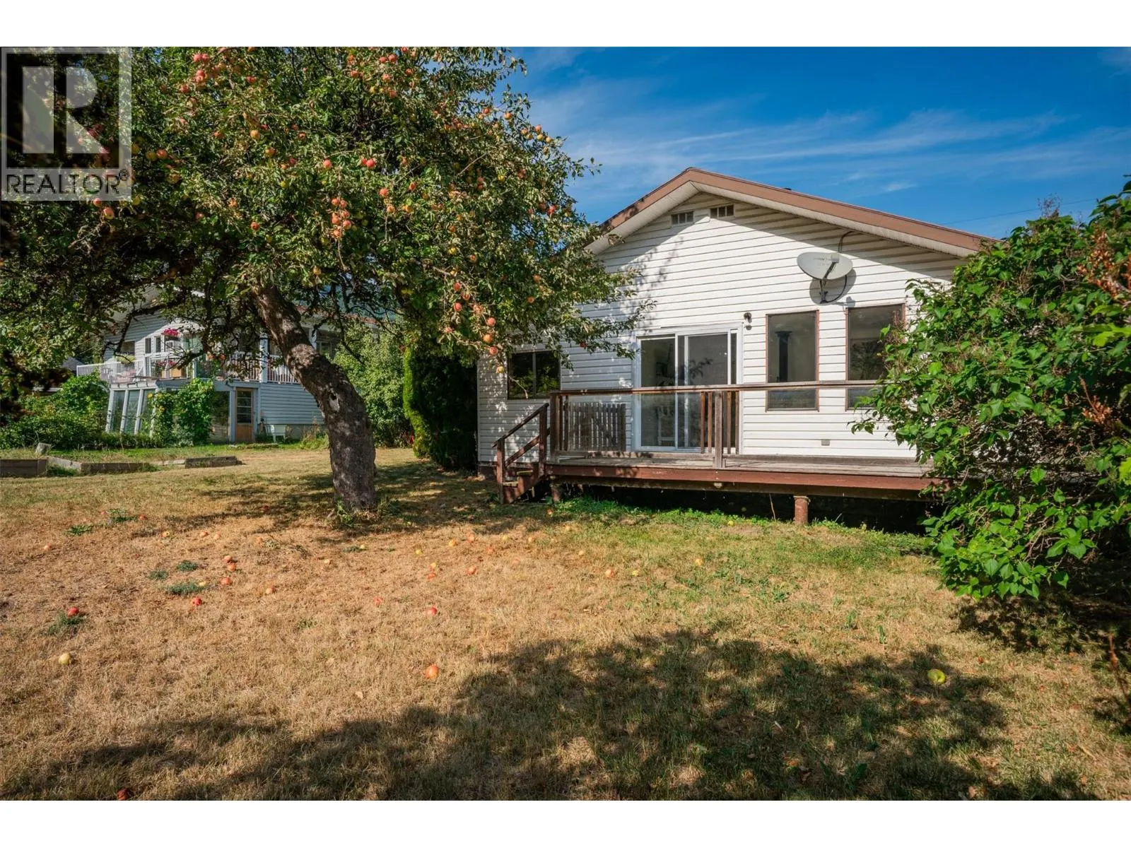 320 RIVER Lane