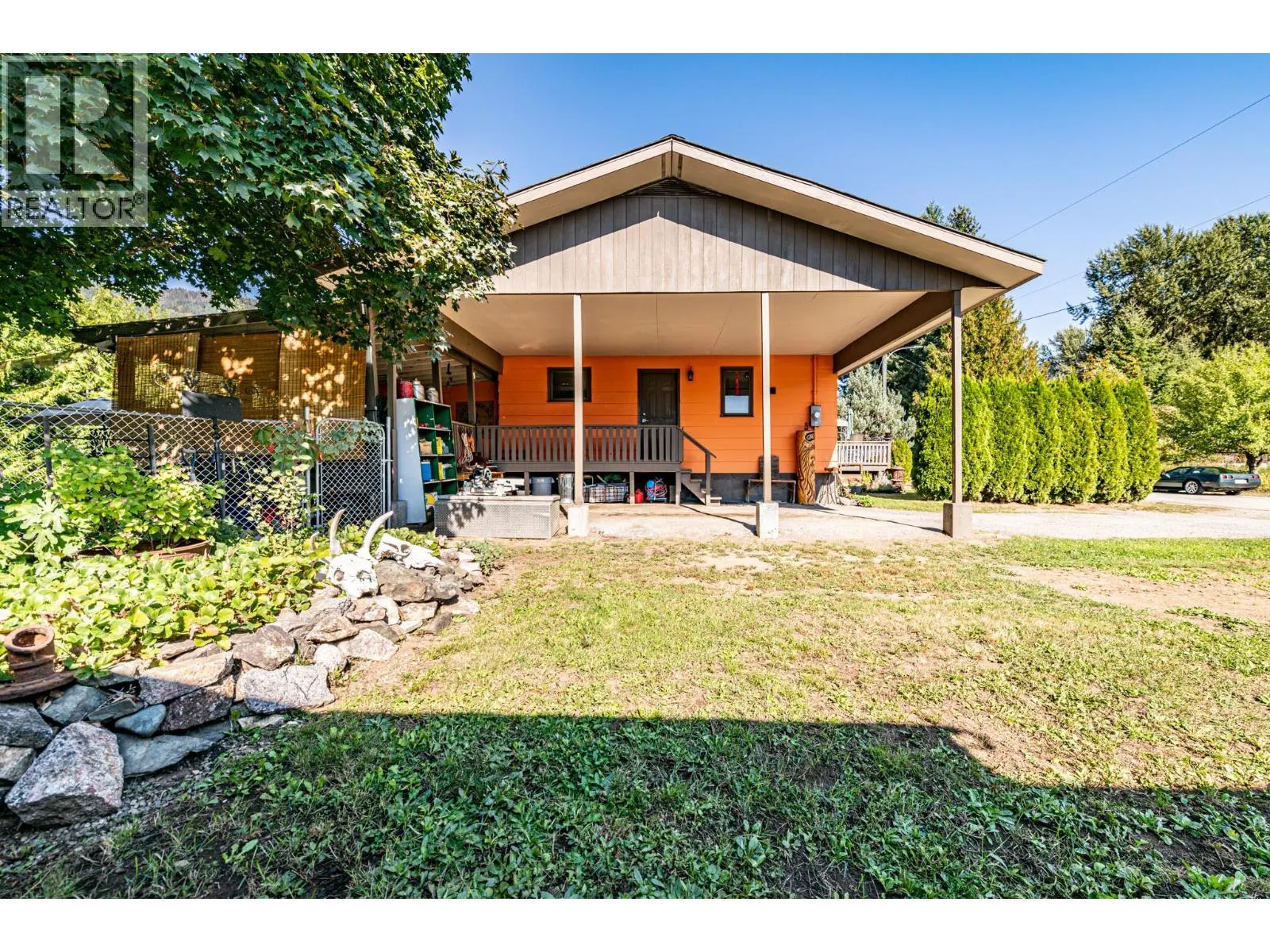 804 Cedar Avenue