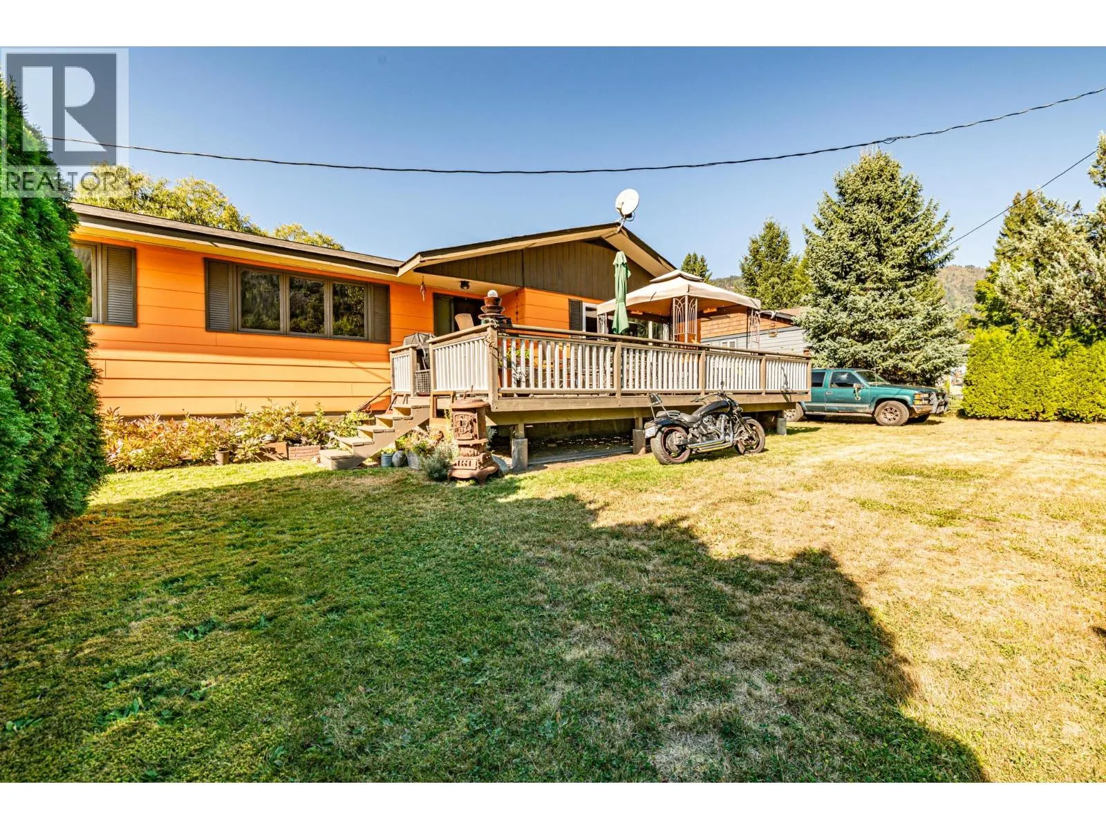804 Cedar Avenue