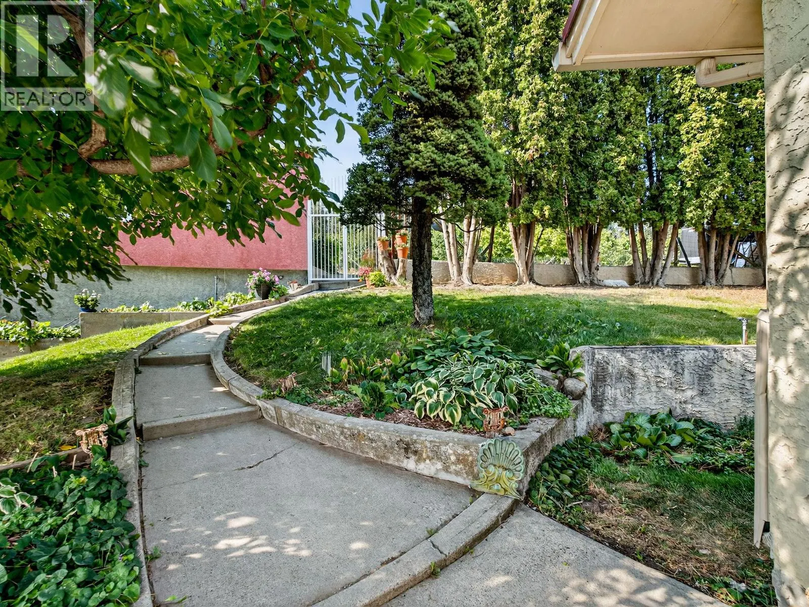5010 Elliott Avenue