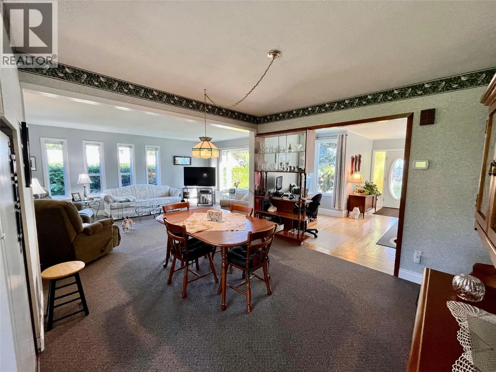 120 4th Avenue NW