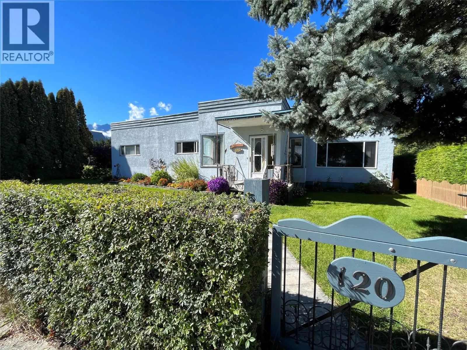 120 4th Avenue NW