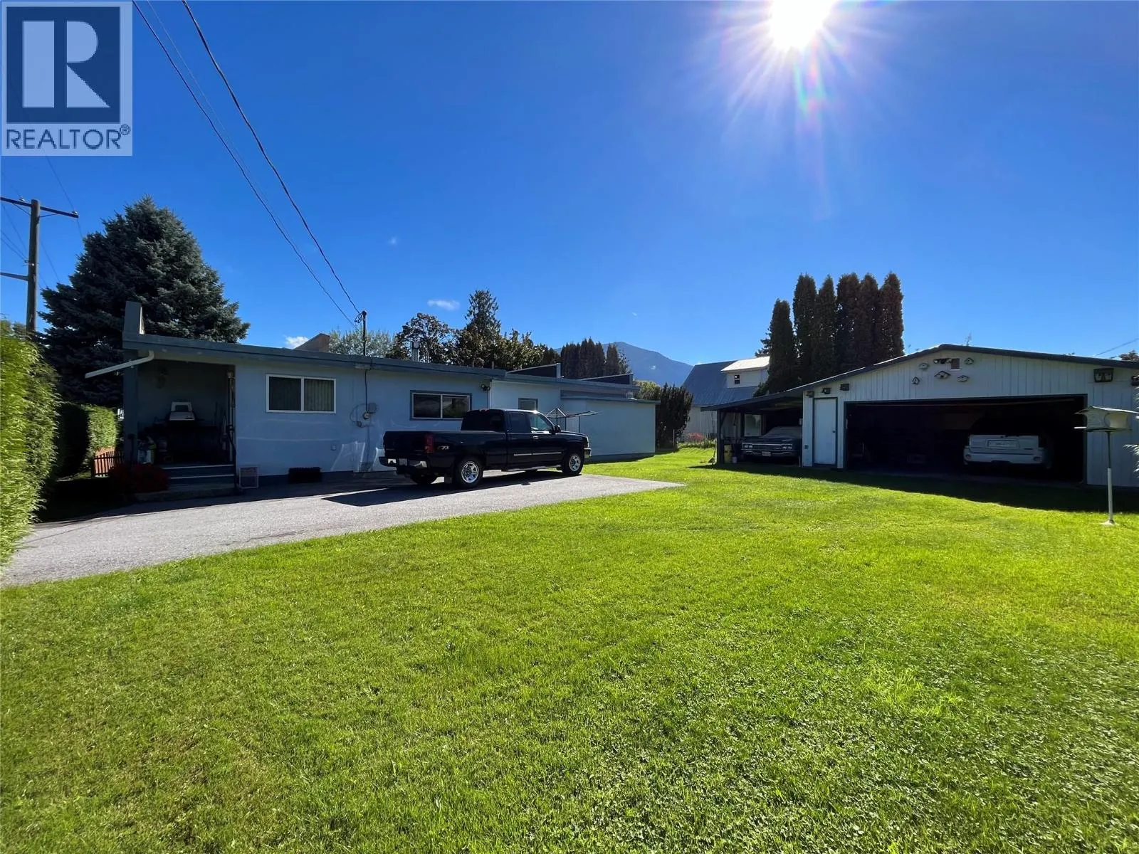 120 4th Avenue NW