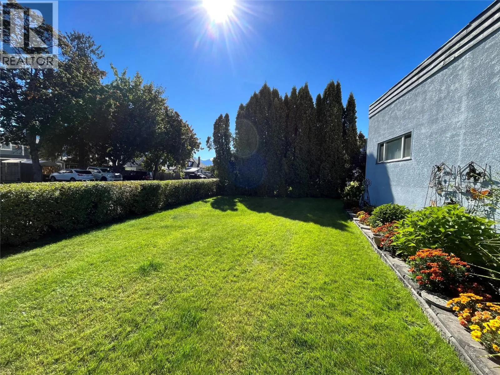 120 4th Avenue NW
