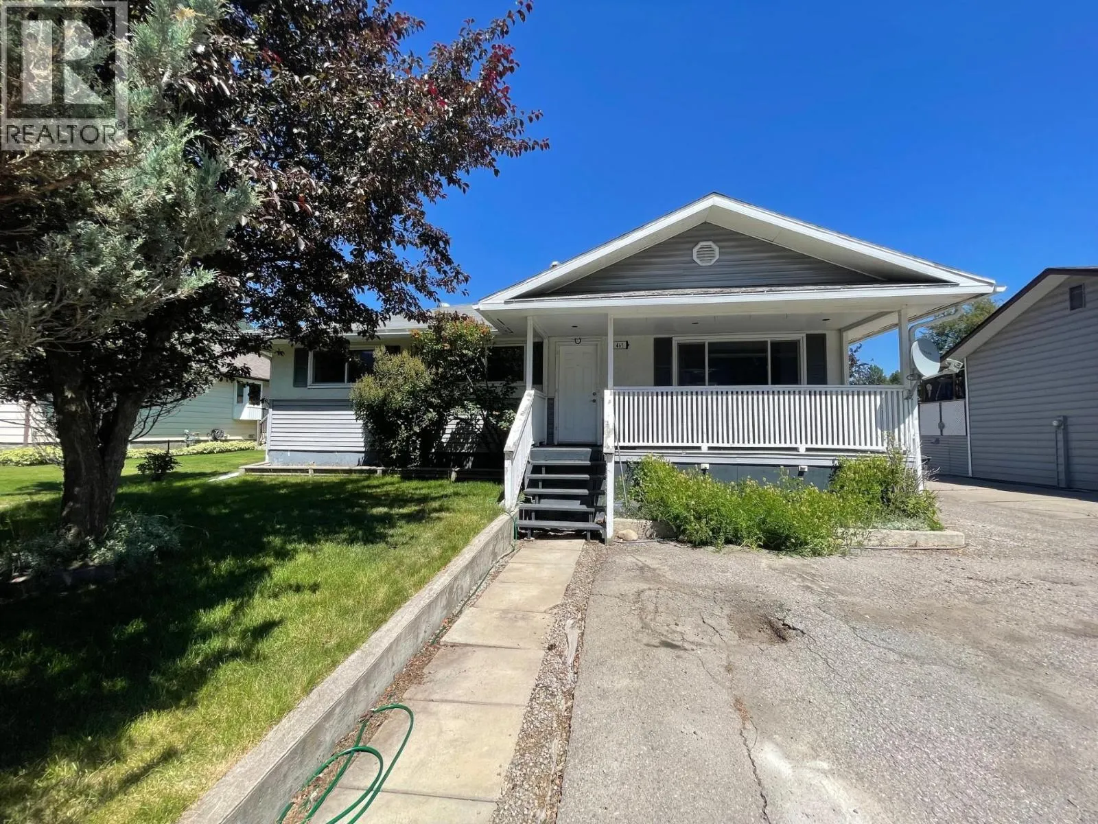 465 WHITE BIRCH Crescent