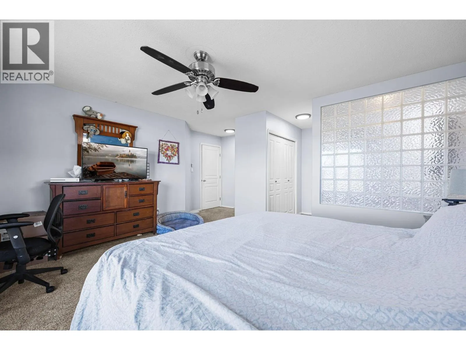 303 Regent Avenue Unit# 27
