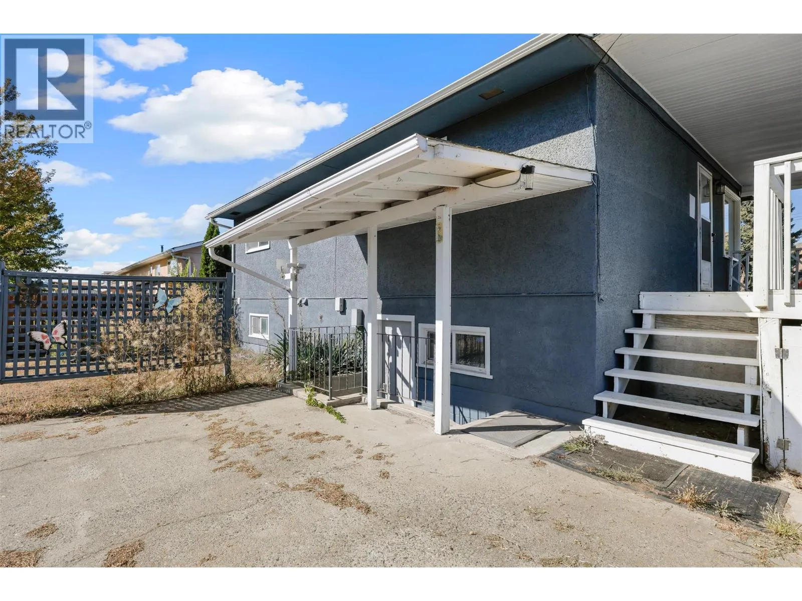 2687 Joyce Avenue