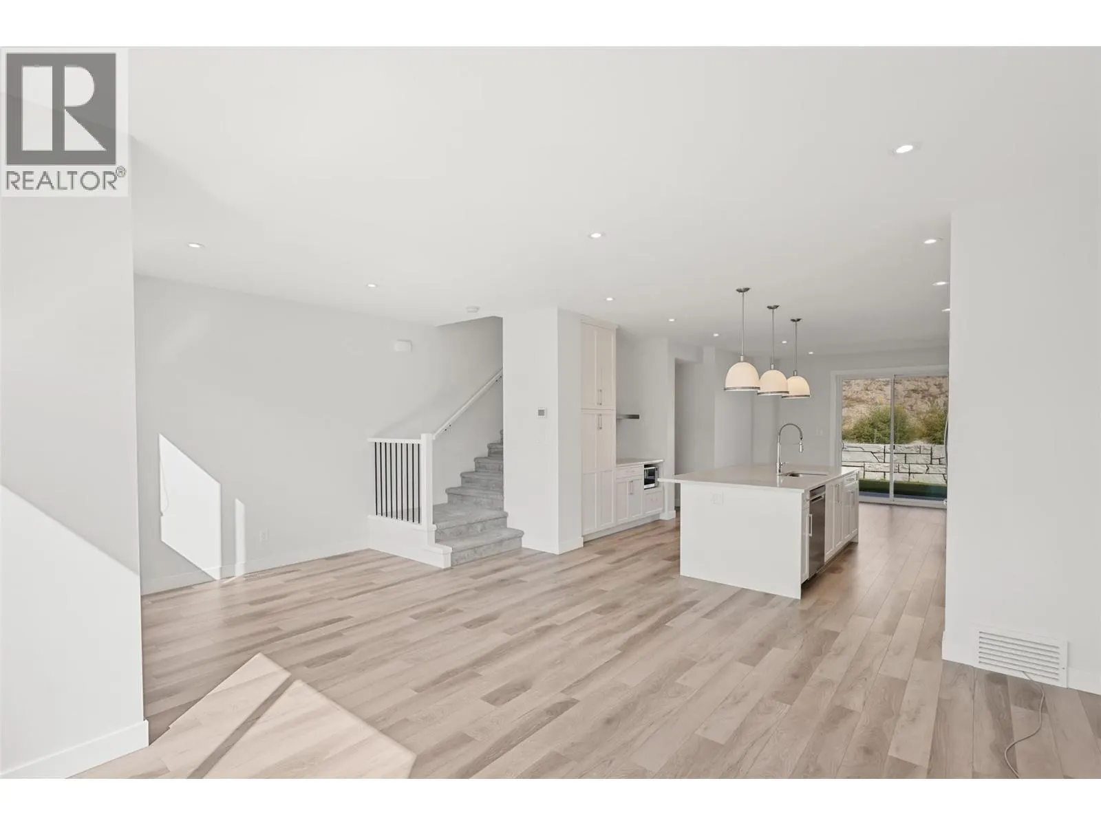 124 RIVER GATE Drive