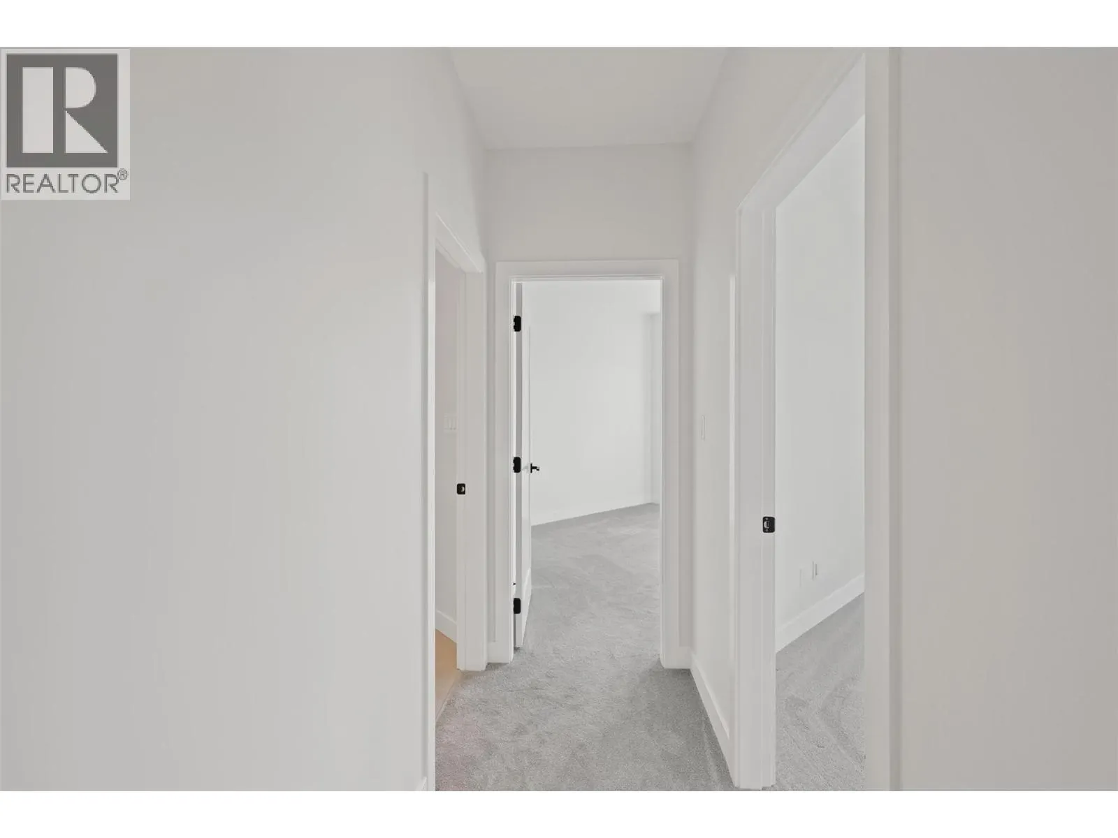 124 RIVER GATE Drive