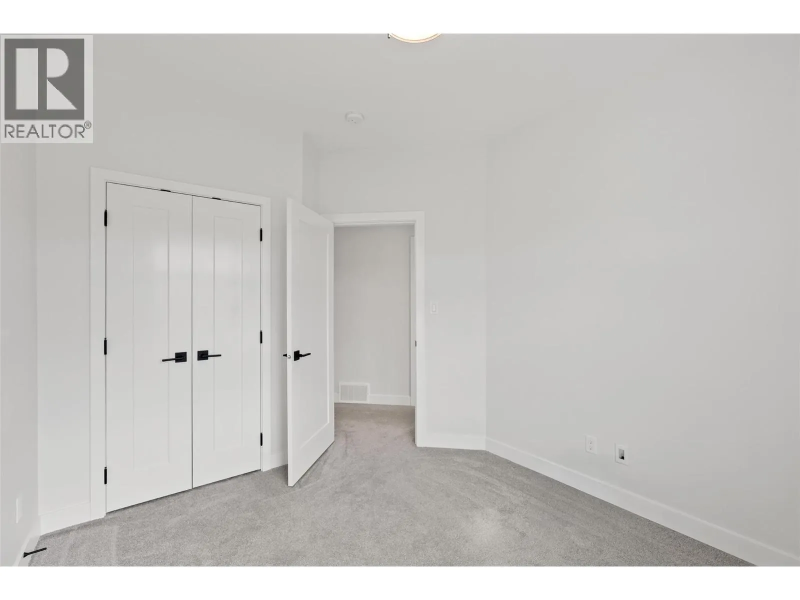 124 RIVER GATE Drive