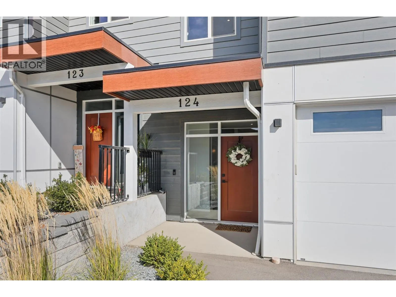 124 RIVER GATE Drive