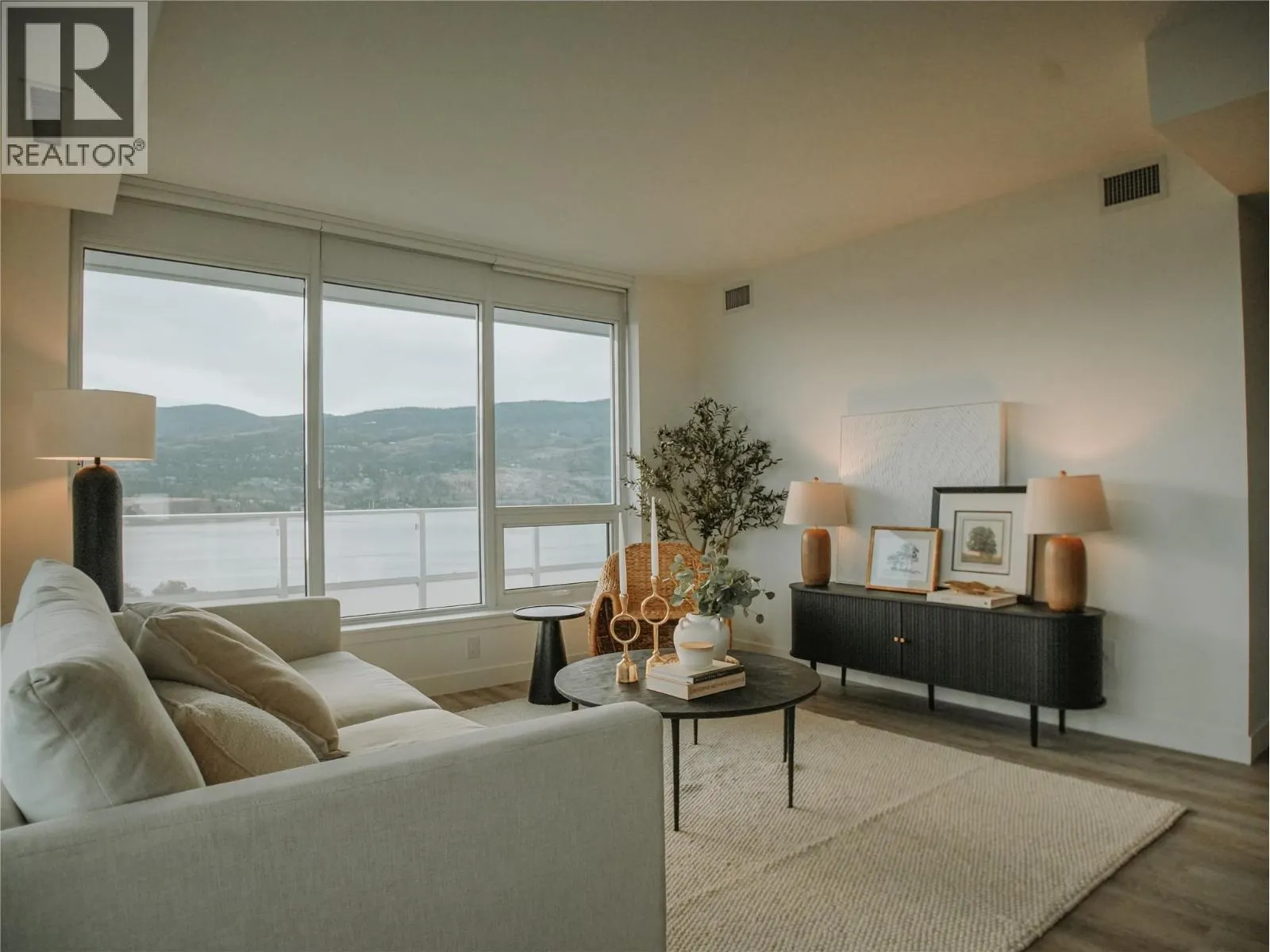 238 Leon Avenue Unit# 1507